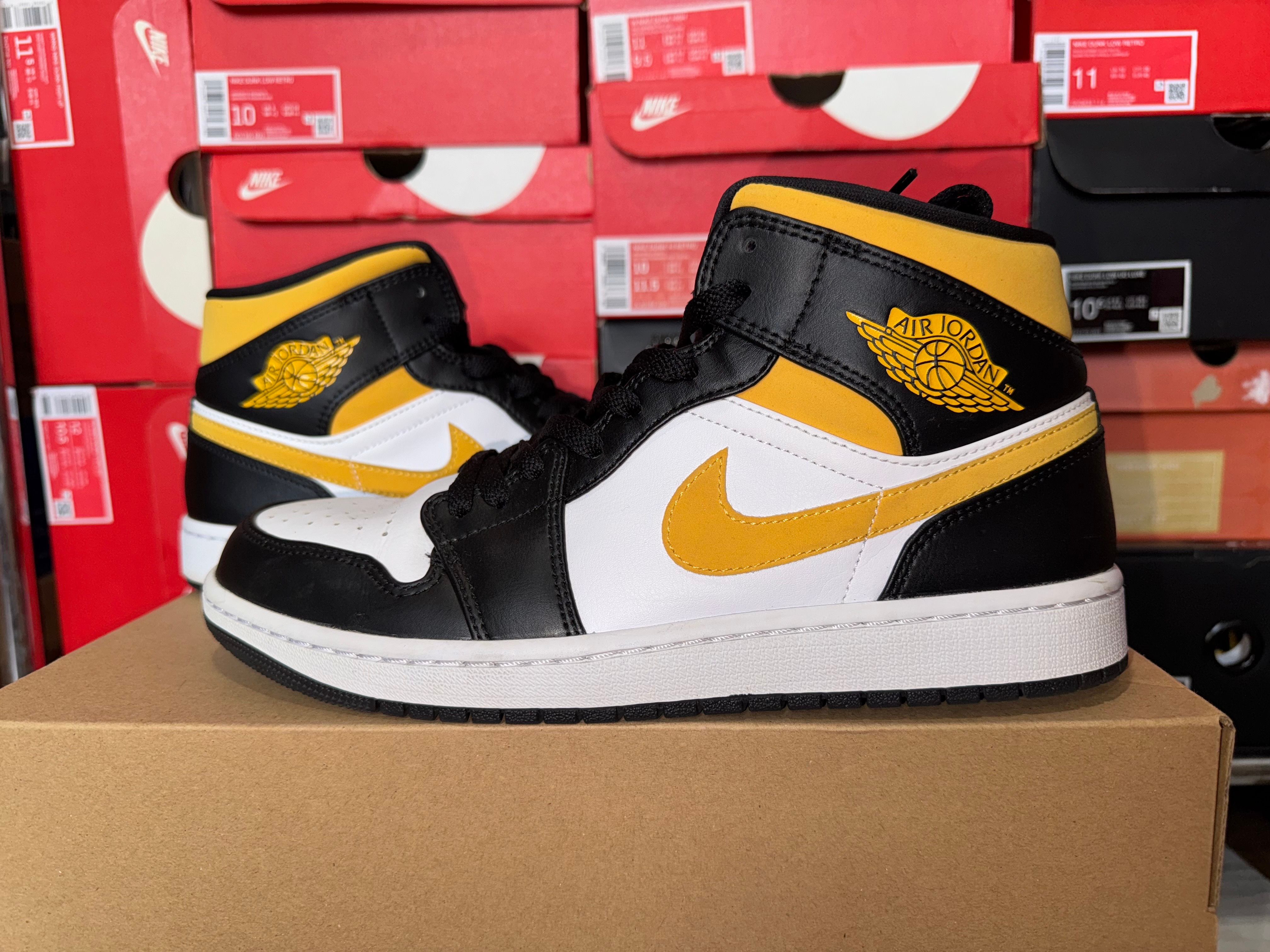 Nike Air Jordan 1 Mid "White/Pollen-Black"