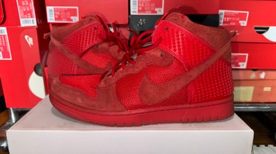 Nike Dunk High "Red October"