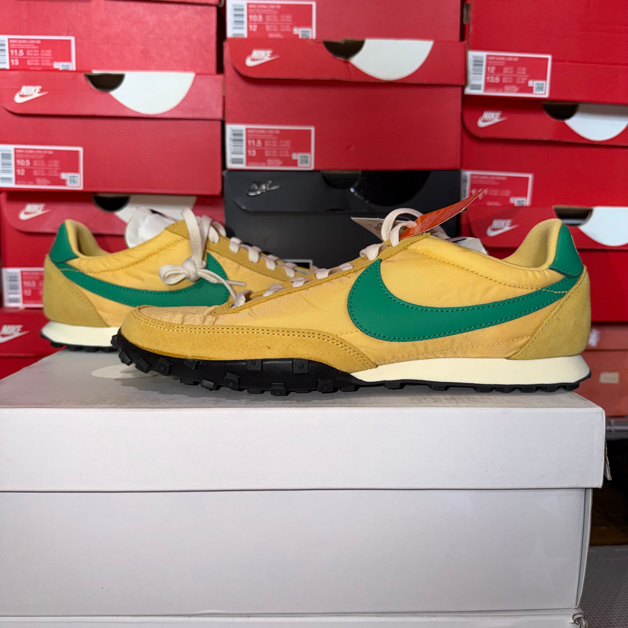 Nike Waffle Racer "Topaz Gold/Stadium Green-Sail"