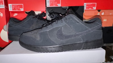 Nike Dunk Low SE "Triple Black"