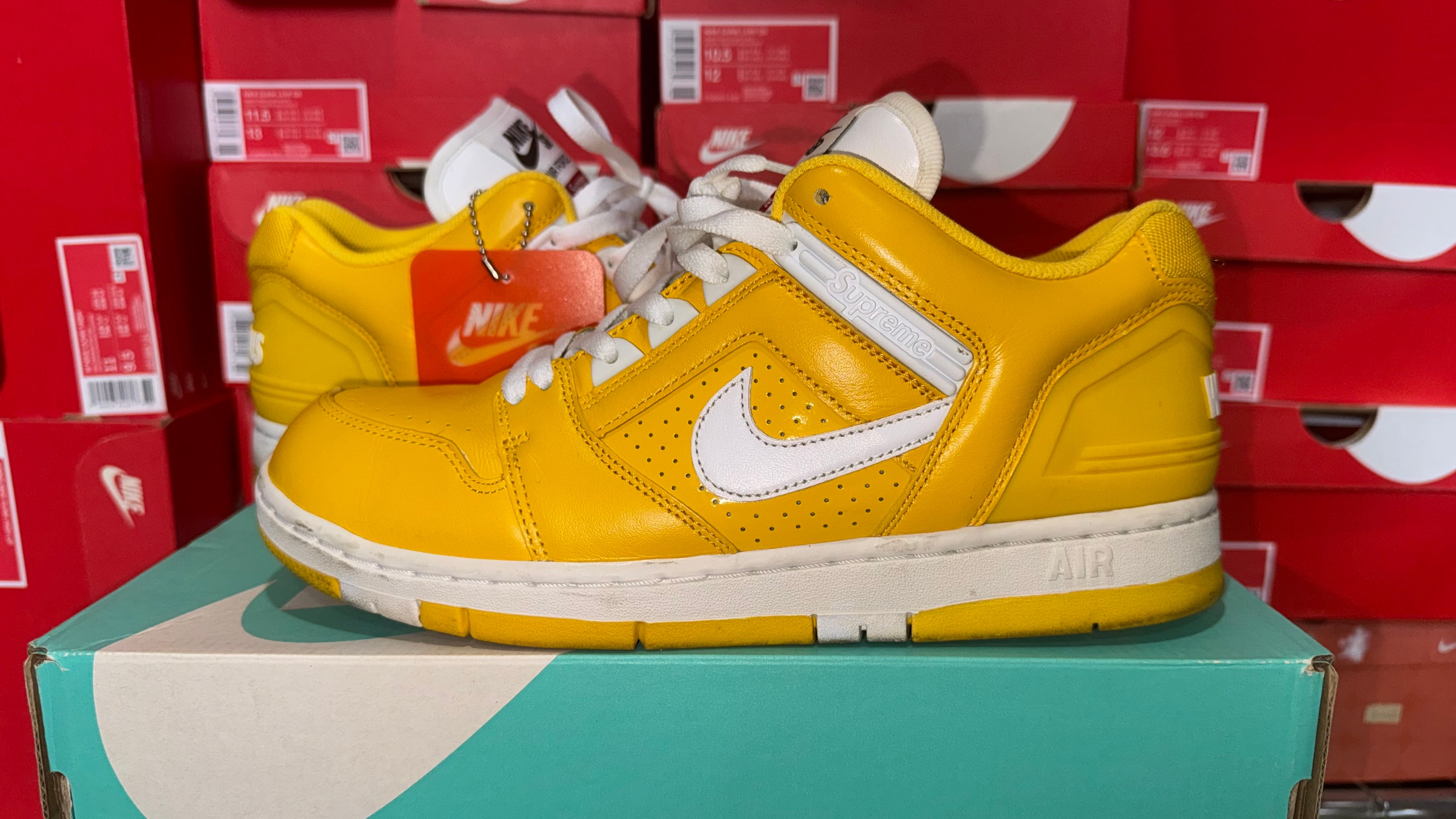 Supreme × Nike SB Air Force 2 "Varsity Maize"