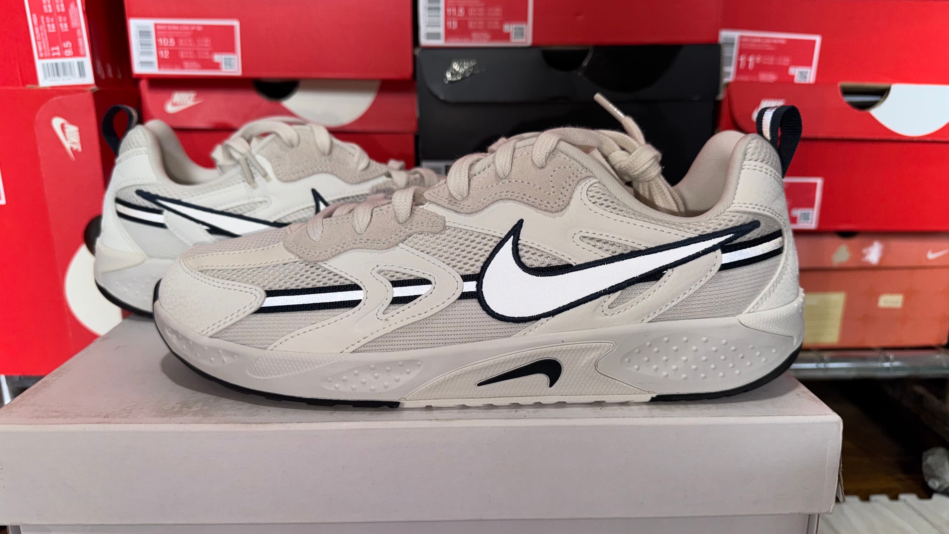 Nike Women's Jam "Summit White/Armory Navy"