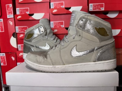 Nike Air Jordan 1 Retro High "Silver Anniversary"