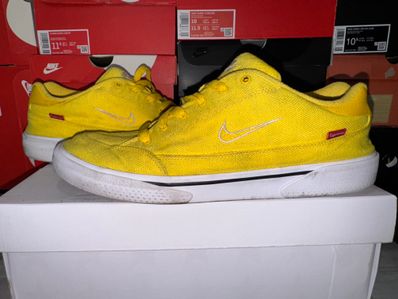 Supreme × Nike SB GTS "Yellow"