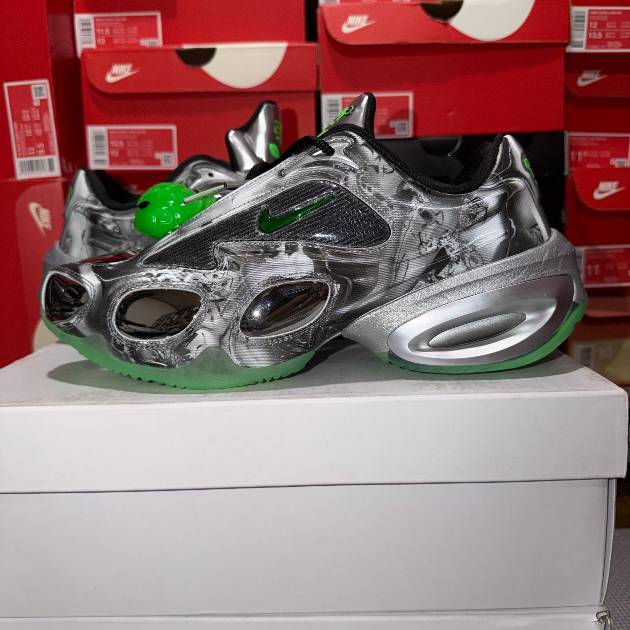 Windowsen × Nike Women's Air Max Muse "Metallic Silver/Rage Green"