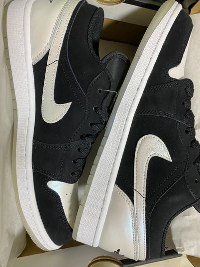 Nike Air Jordan 1 Low "Omega/Black/White"