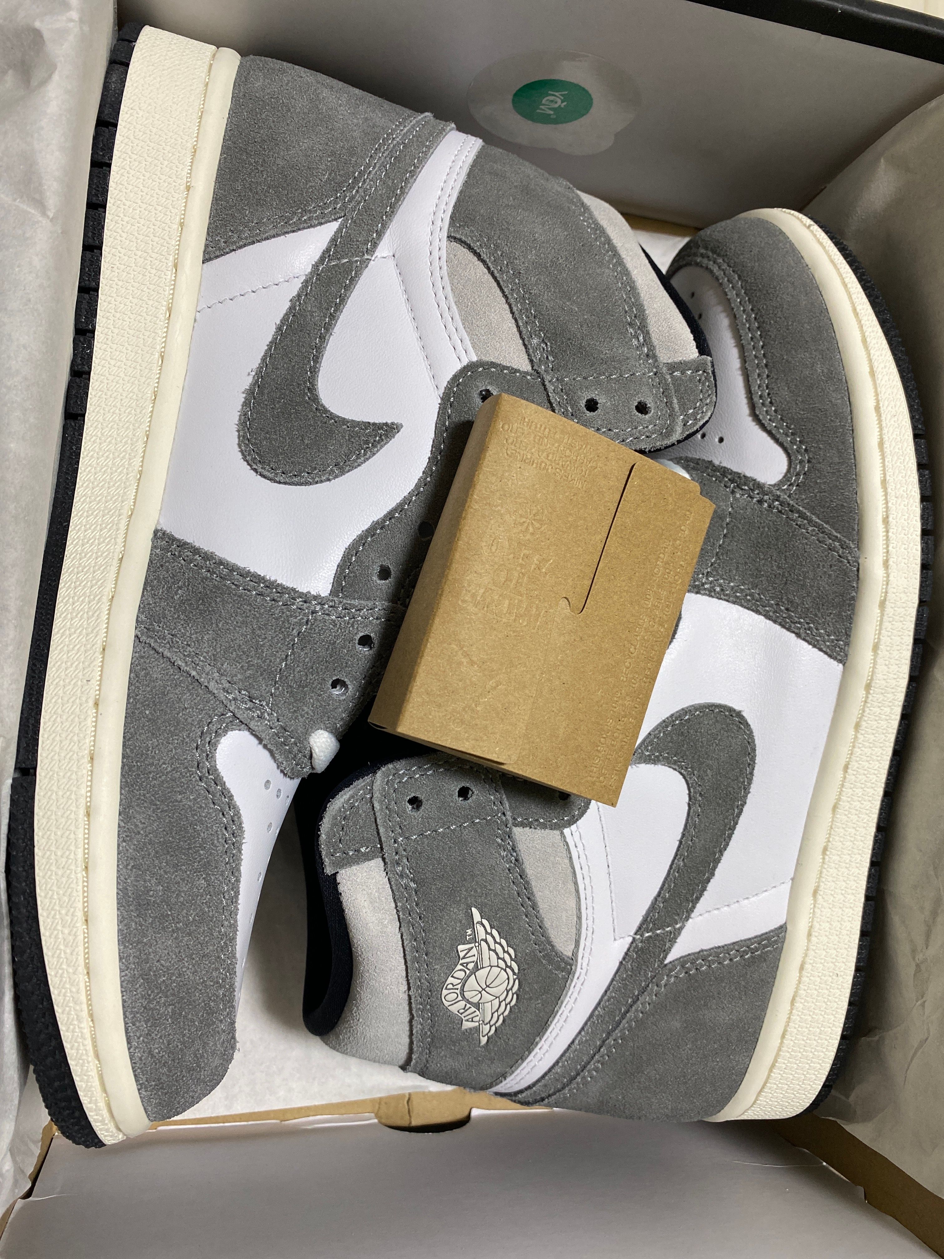 Nike Air Jordan 1 Retro High OG "Black and Smoke Grey"