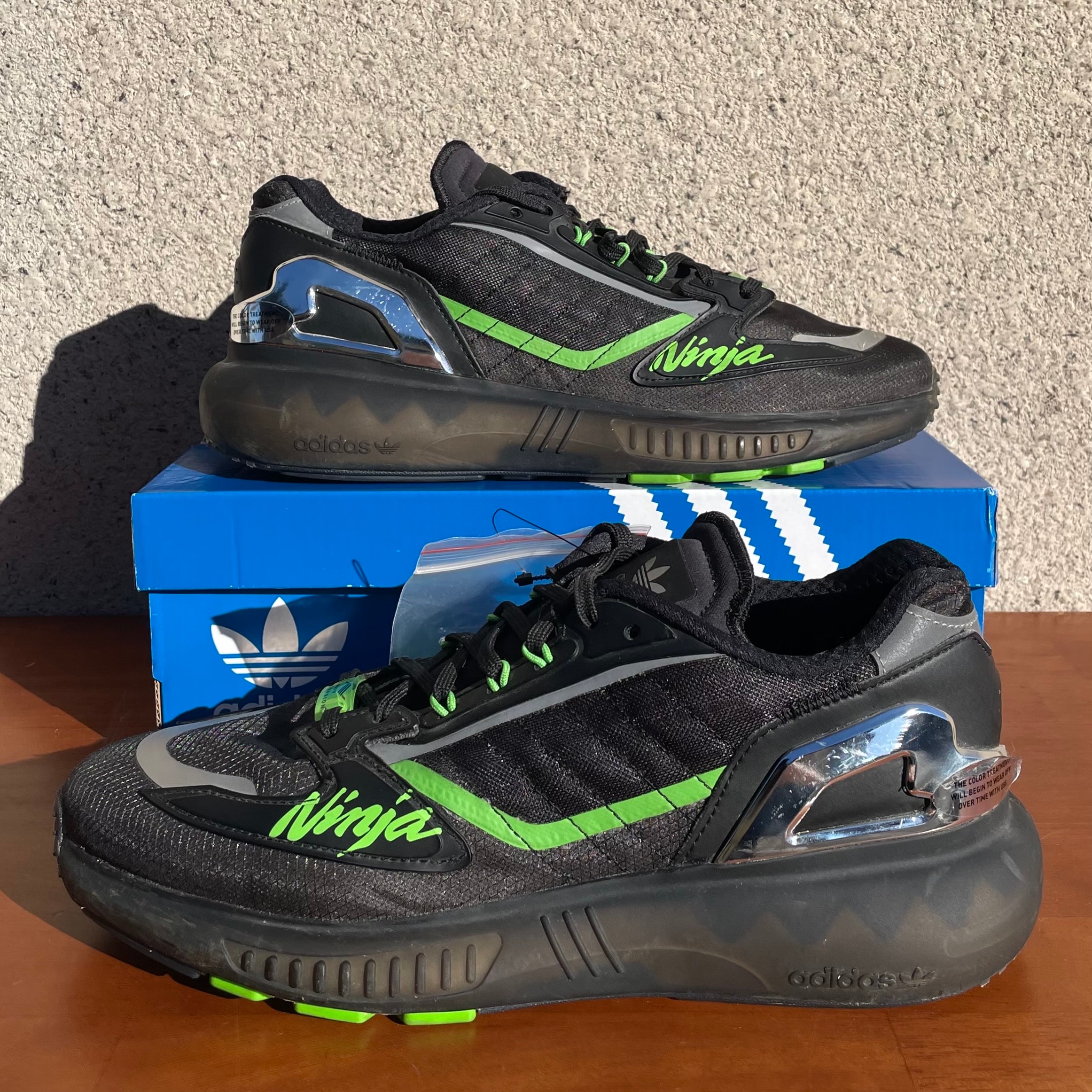 カワサキ × アディダス ZX 5K ブースト "ニンジャ/コアブラック"