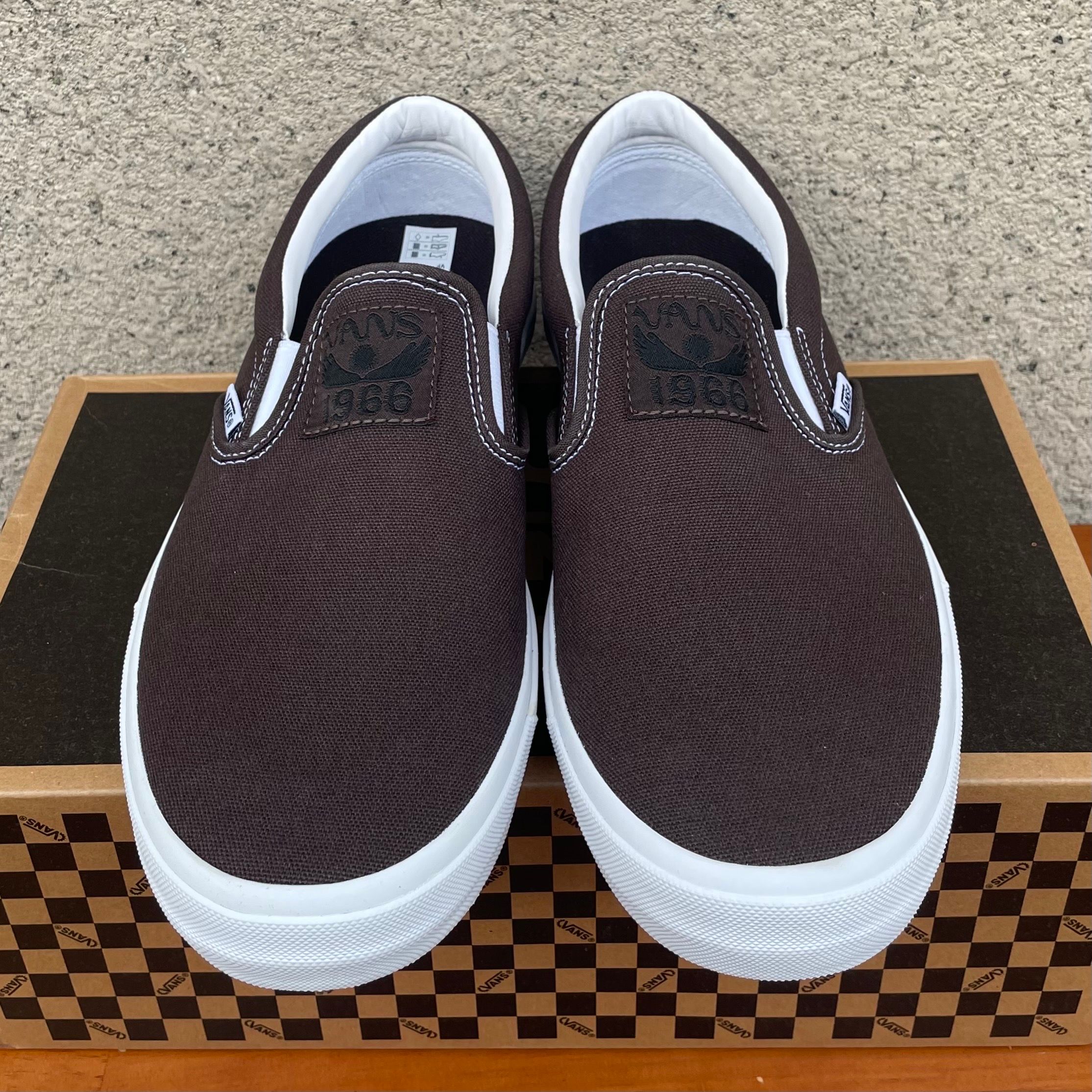 ダコタ・ローチェ × バンズ BMX スリッポン "ブラウン/ホワイト"