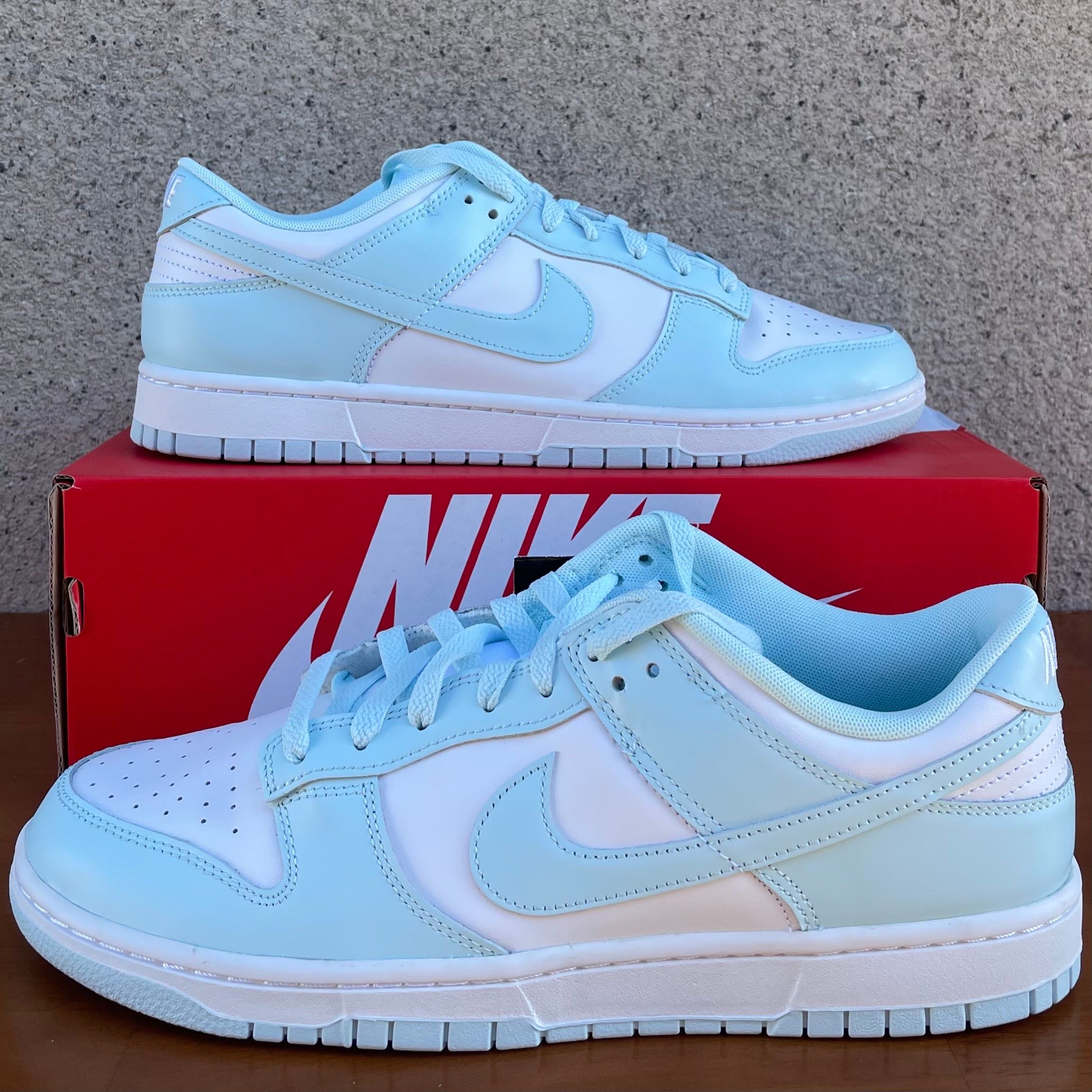 Nike Dunk Low Retro "Glacier Blue"