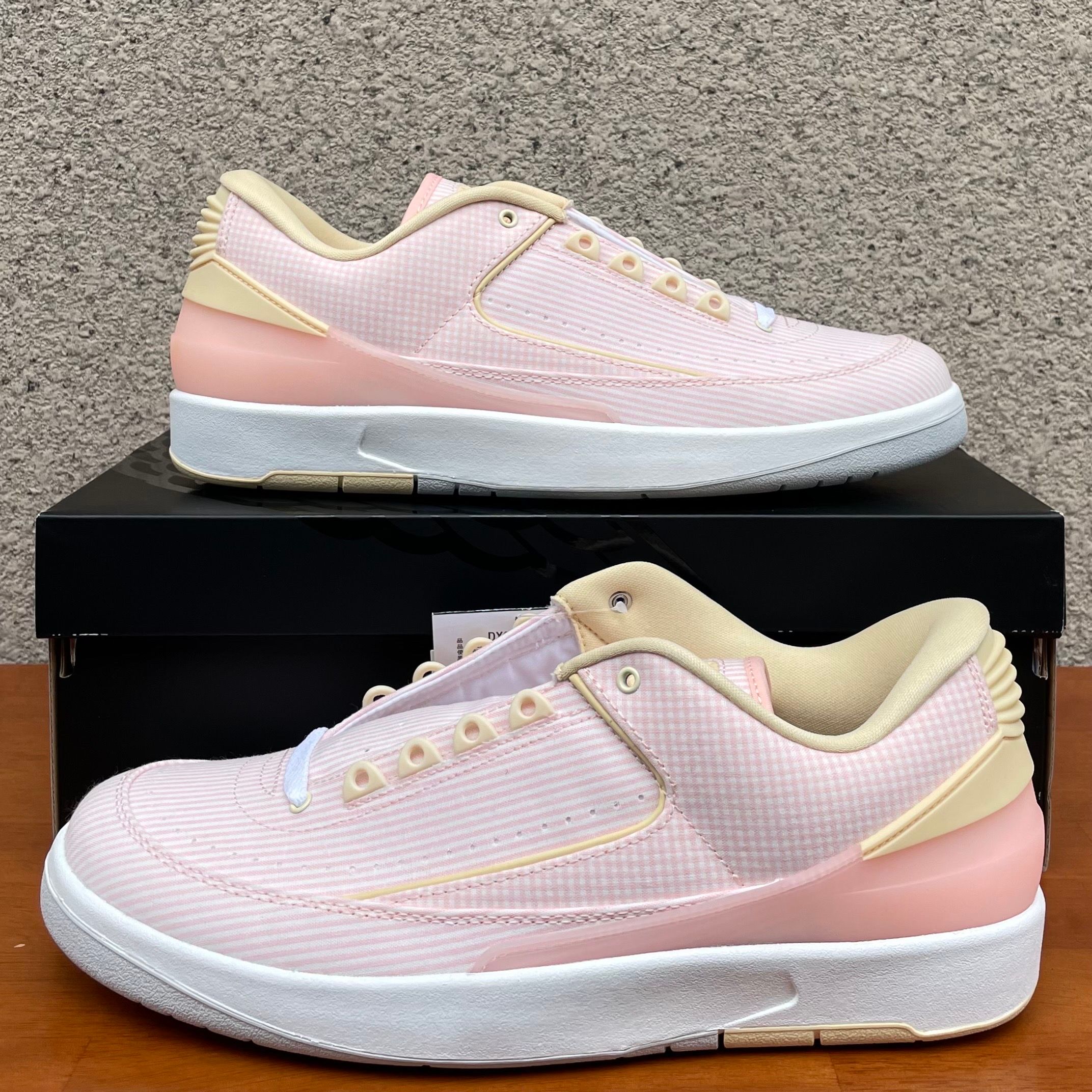 Nike Air Jordan 2 Low "Seersucker"