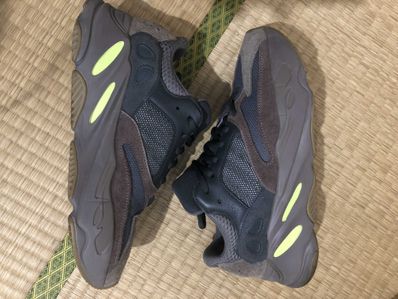 YEEZY BOOST 700 WAVE RUNNER DARK GREY