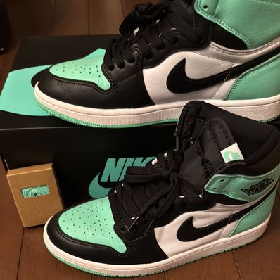 Nike Air Jordan 1 High OG "Green Glow"
