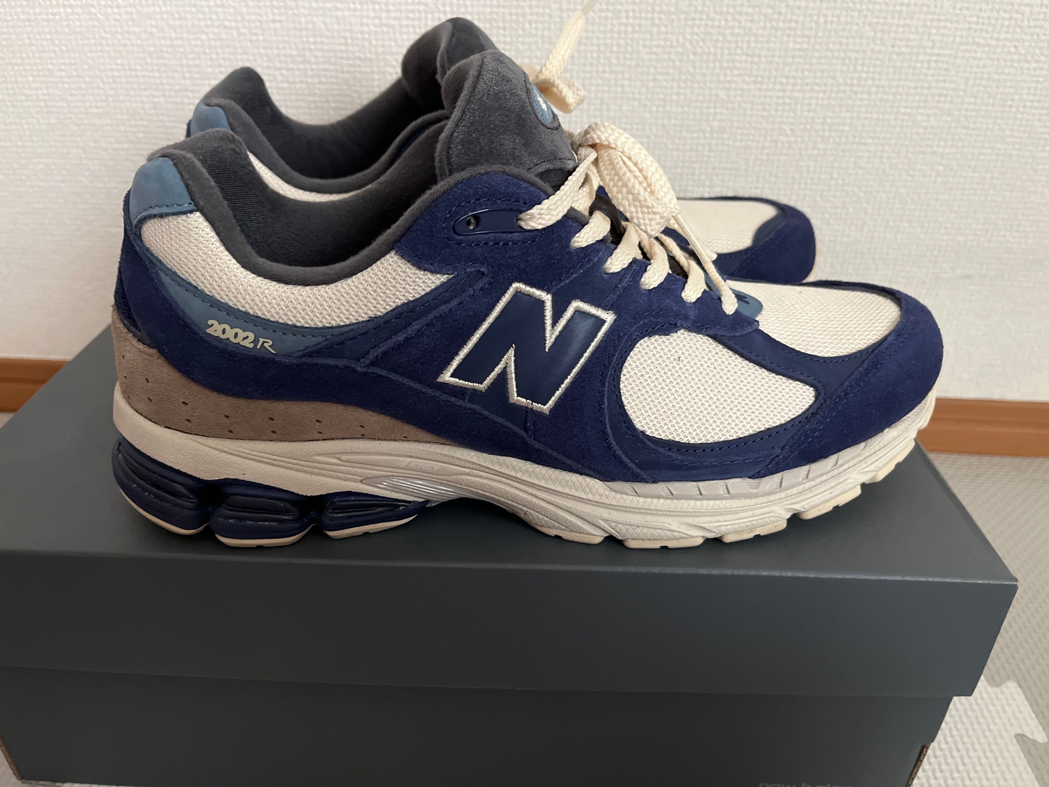 New Balance 2002R "Navy"