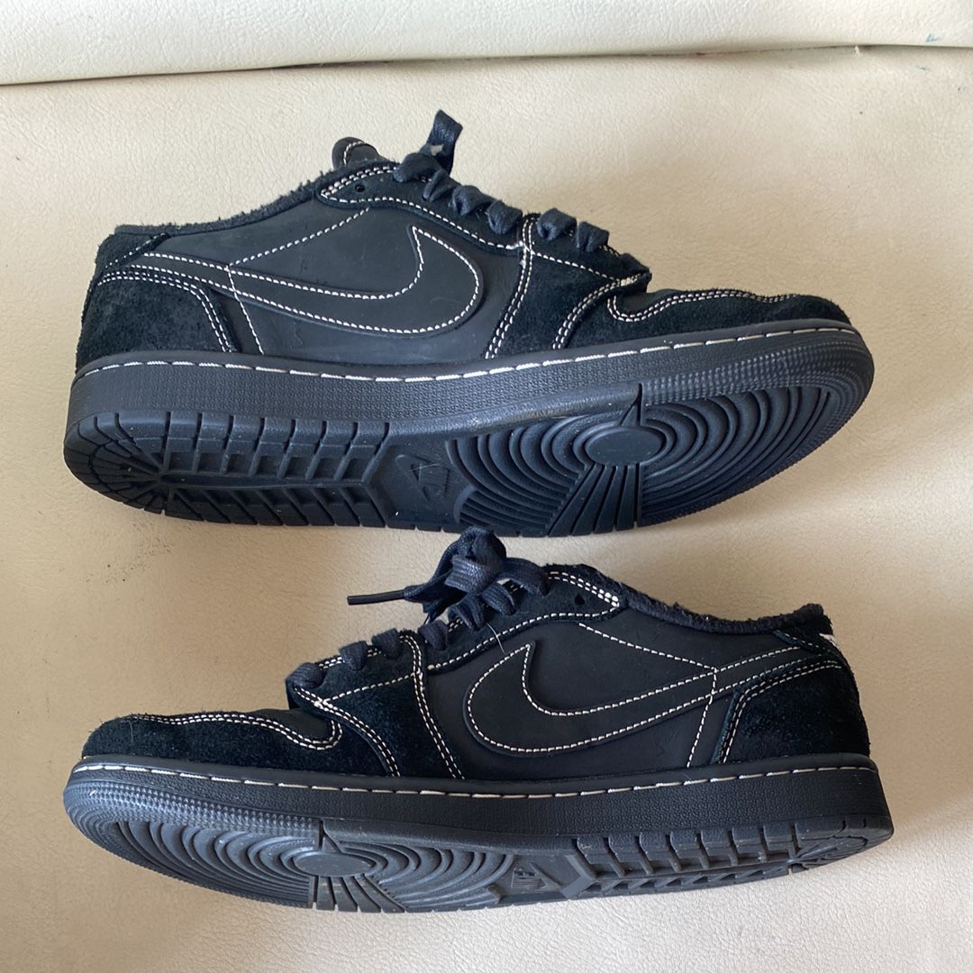 Travis Scott × Nike Air Jordan 1 Low OG SP "Black Phantom"