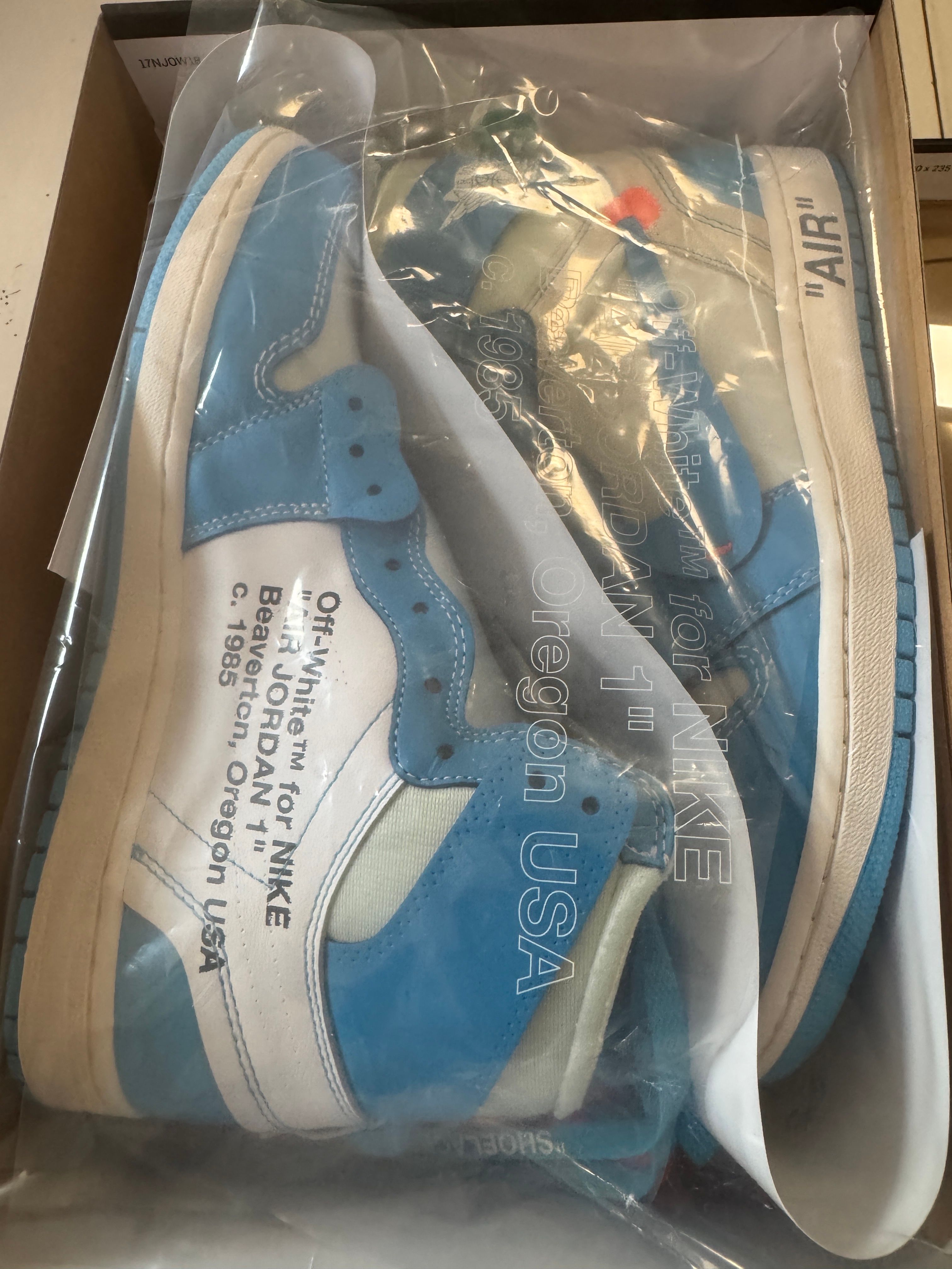 Off-White × Nike Air Jordan 1 High UNC "White/Dark Powder Blue"