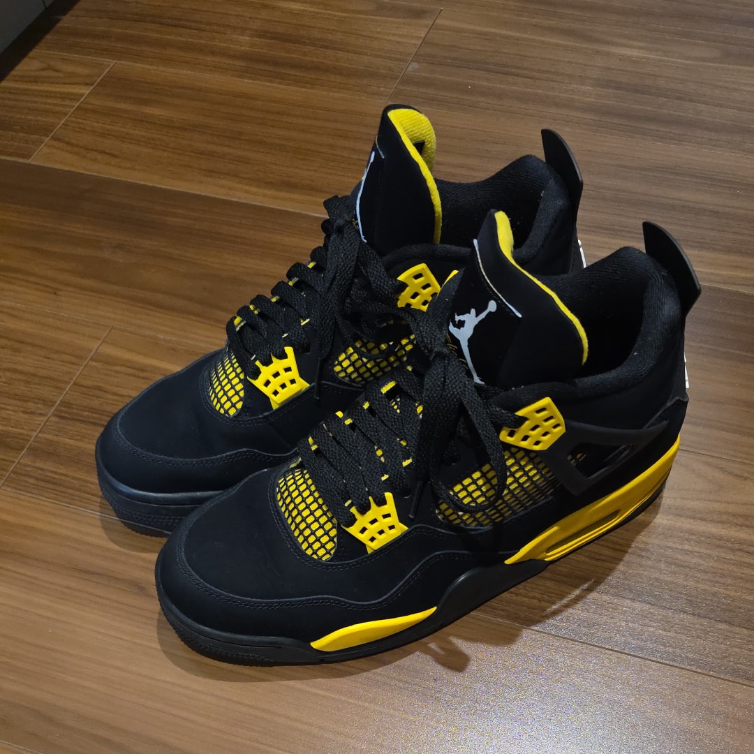 Nike Air Jordan 4 Retro "Thunder"(2023)
