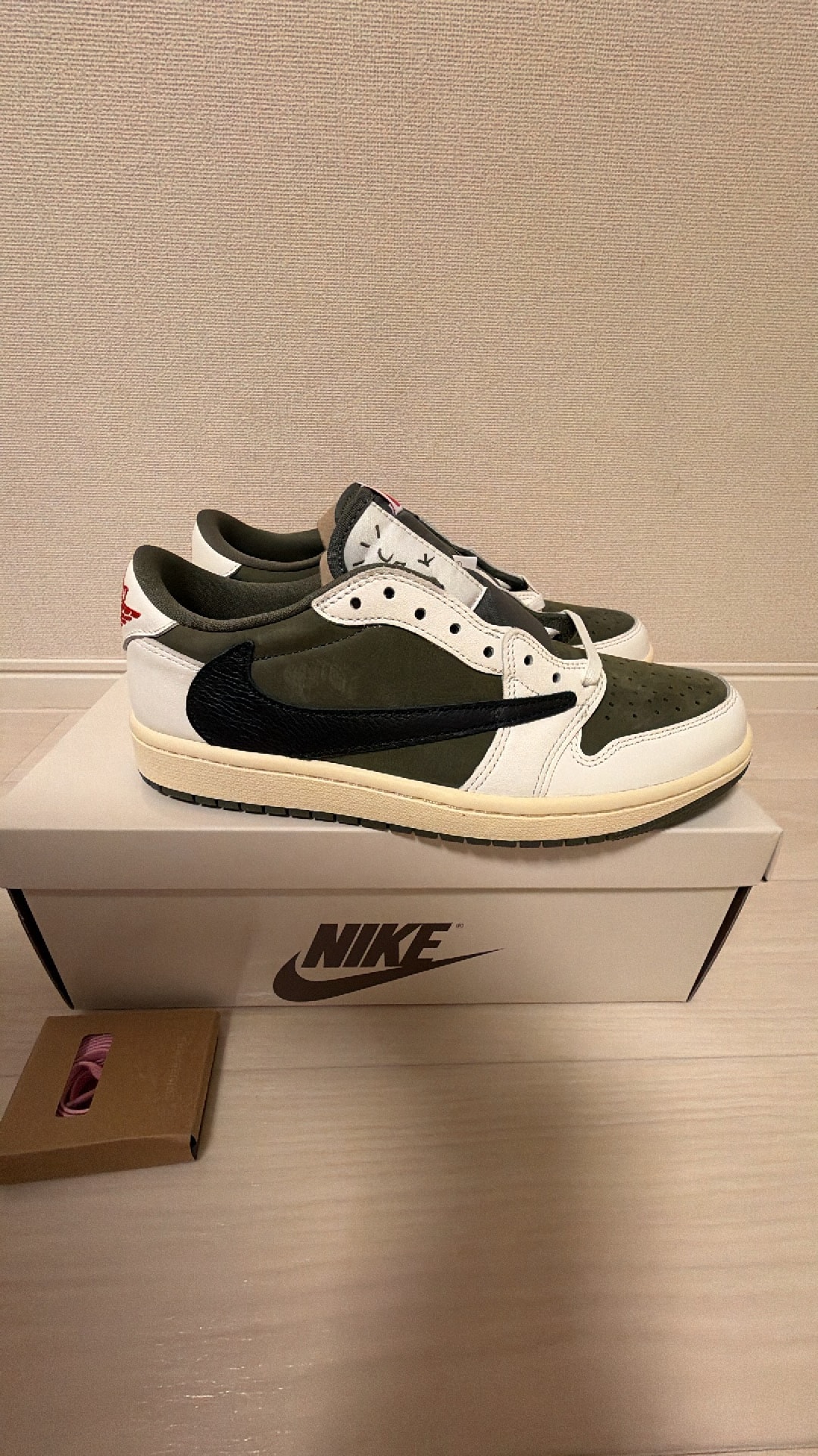 Travis Scott × Nike Air Jordan 1 Low OG SP "Reverse Olive"