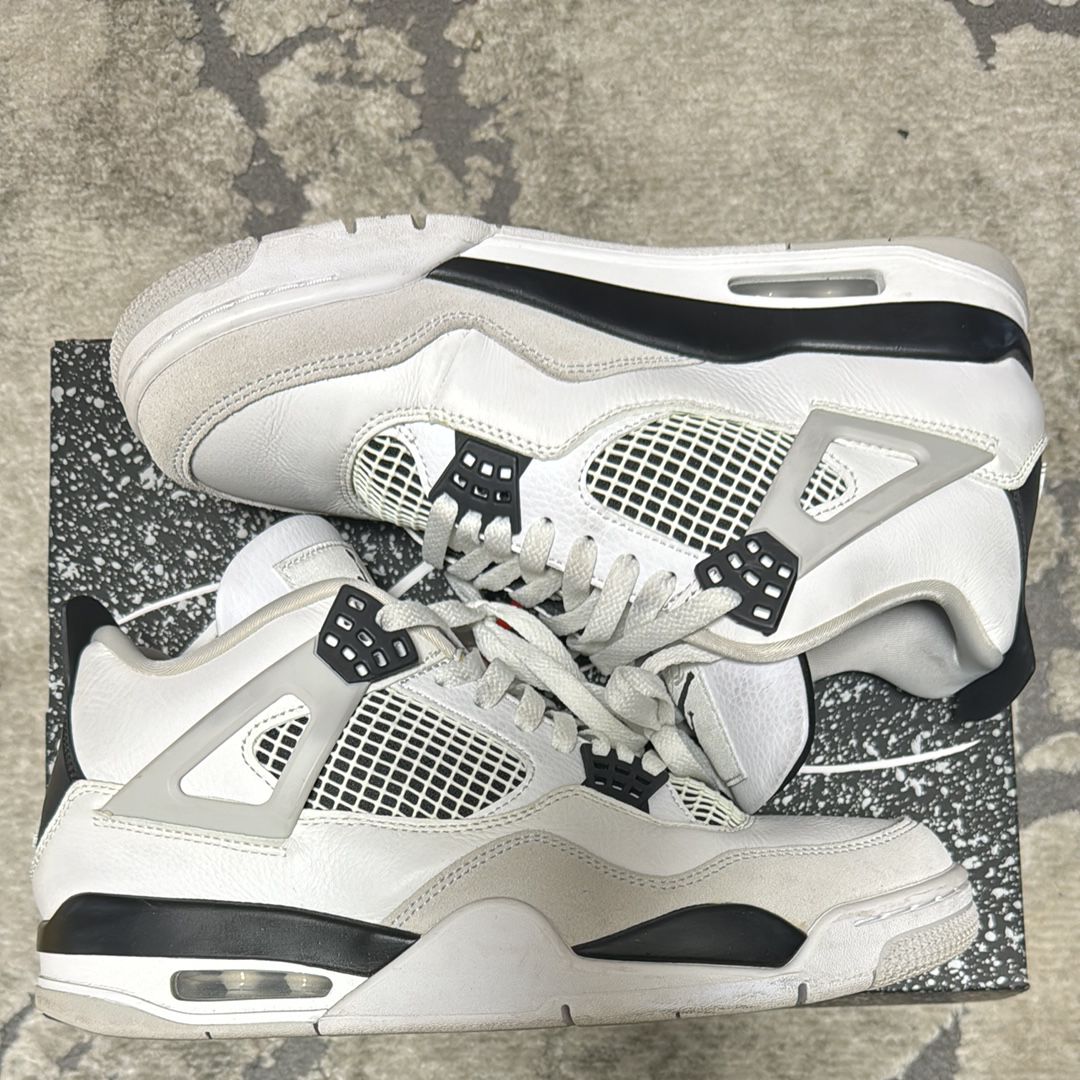 Nike Air Jordan 4 "Military Black"