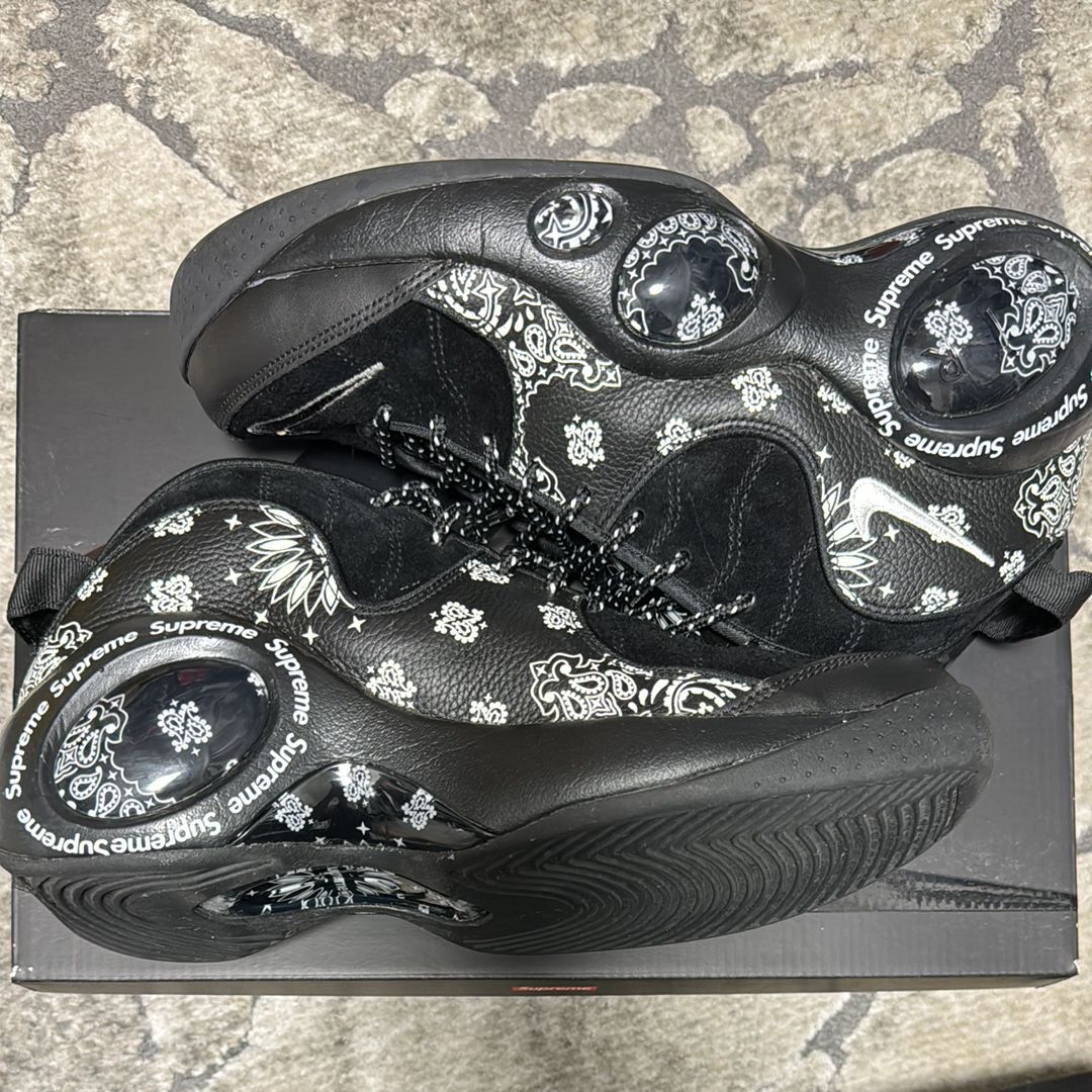 Supreme × Nike Air Zoom Flight 95 SP "Black/White"