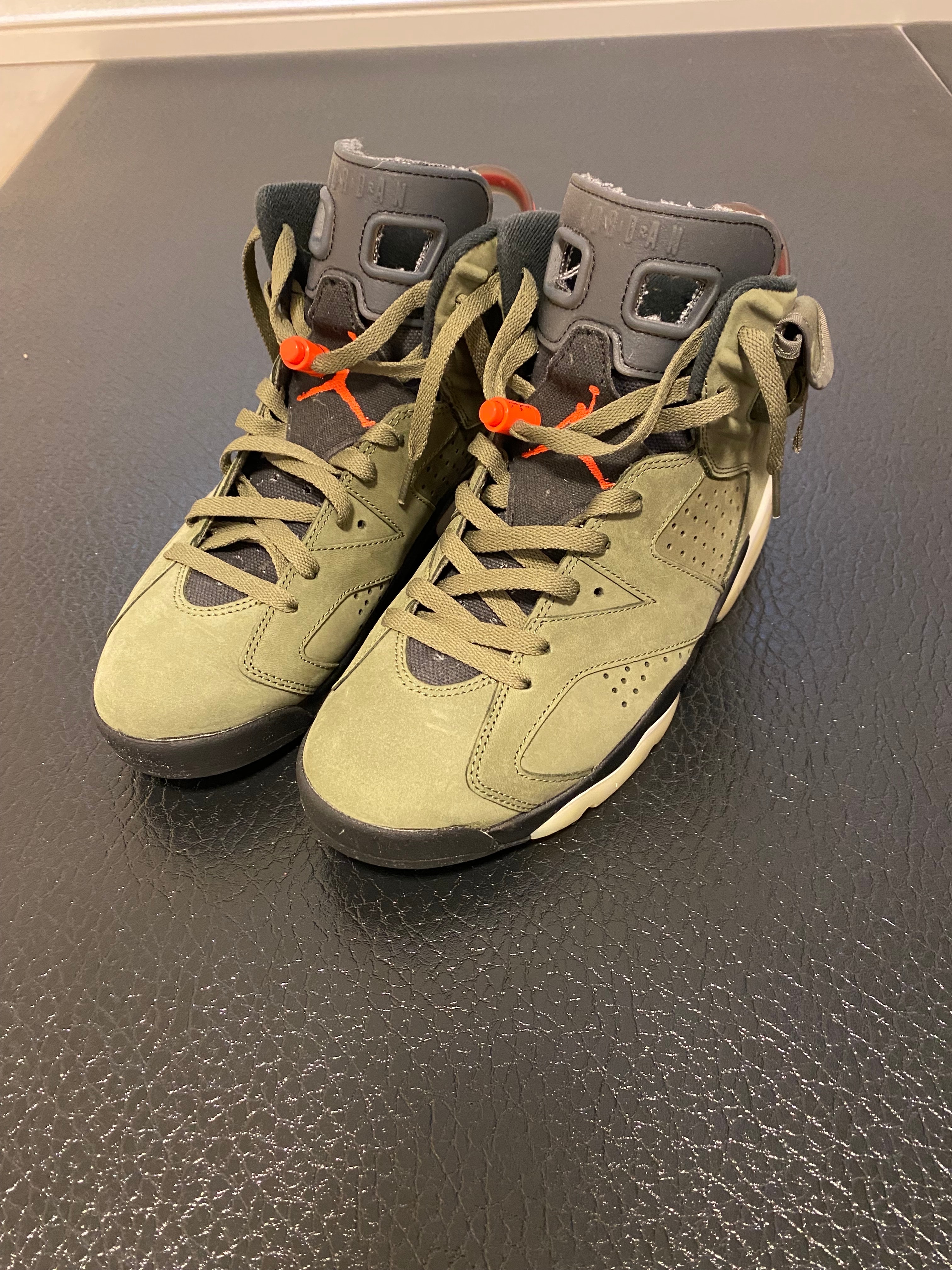 Travis Scott × Nike Air Jordan 6 Retro "Medium Olive"