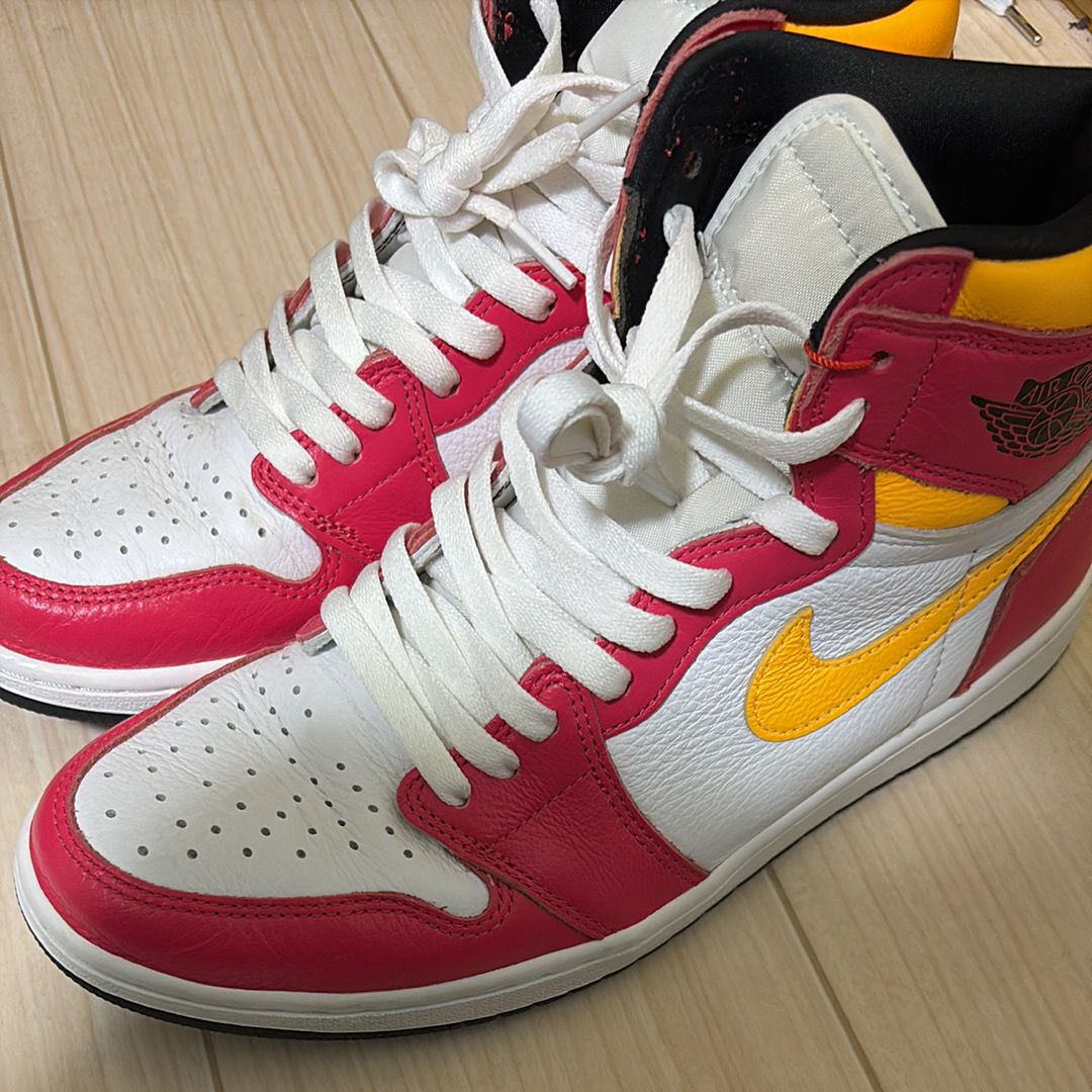 Nike Air Jordan 1 High OG "Light Fusion Red"