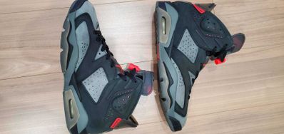NIKE × PARIS SAINT GERMAIN AIR JORDAN 6 RETRO INFRARED
