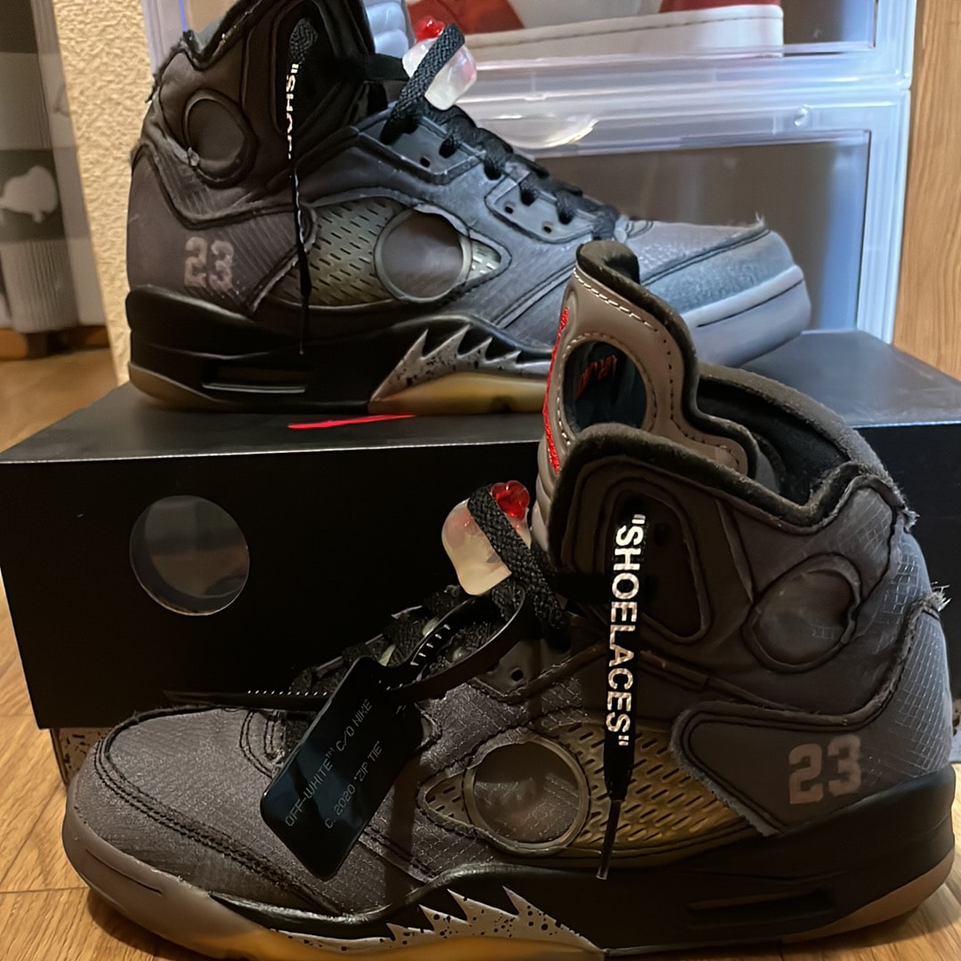Off-White × Nike Air Jordan 5 