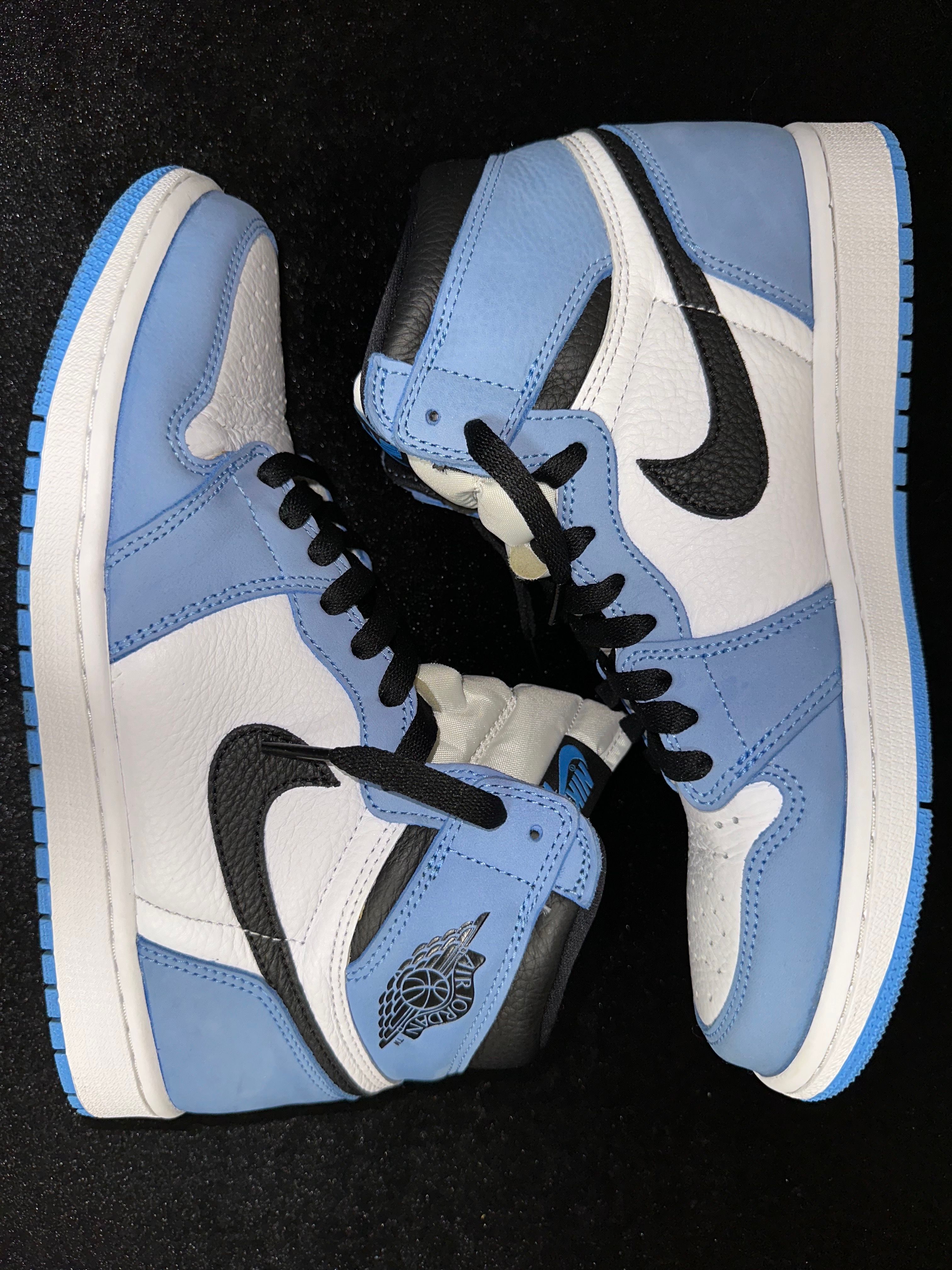 Nike Air Jordan 1 High OG "University Blue"