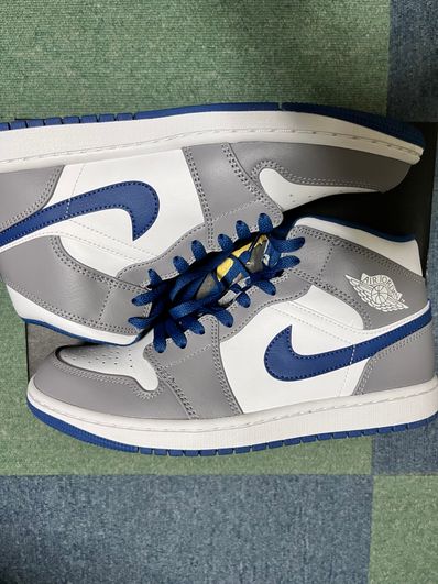 Nike Air Jordan 1 Mid "True Blue"
