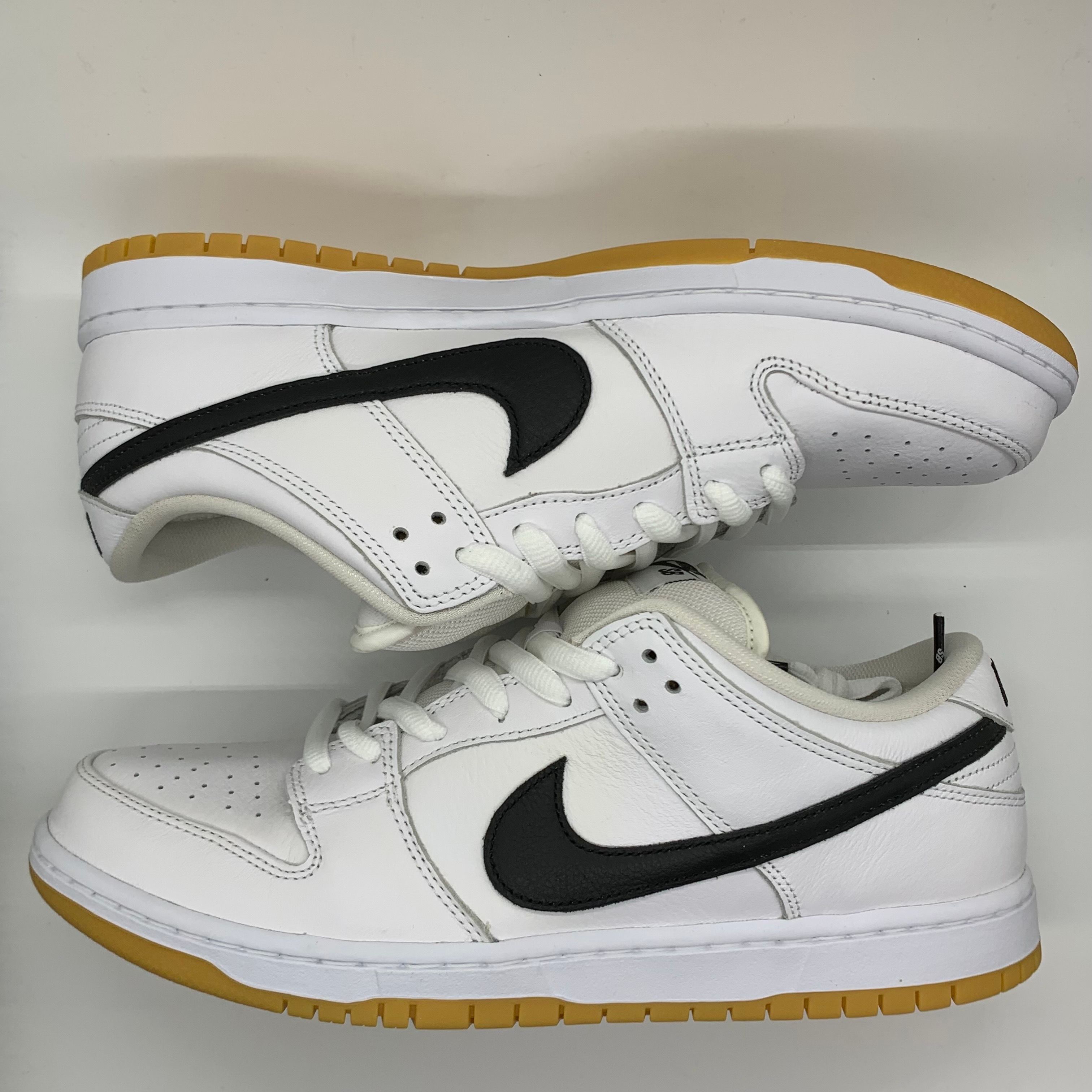 Nike SB Dunk Low Pro "White/Black-White-Gum Light Brown"