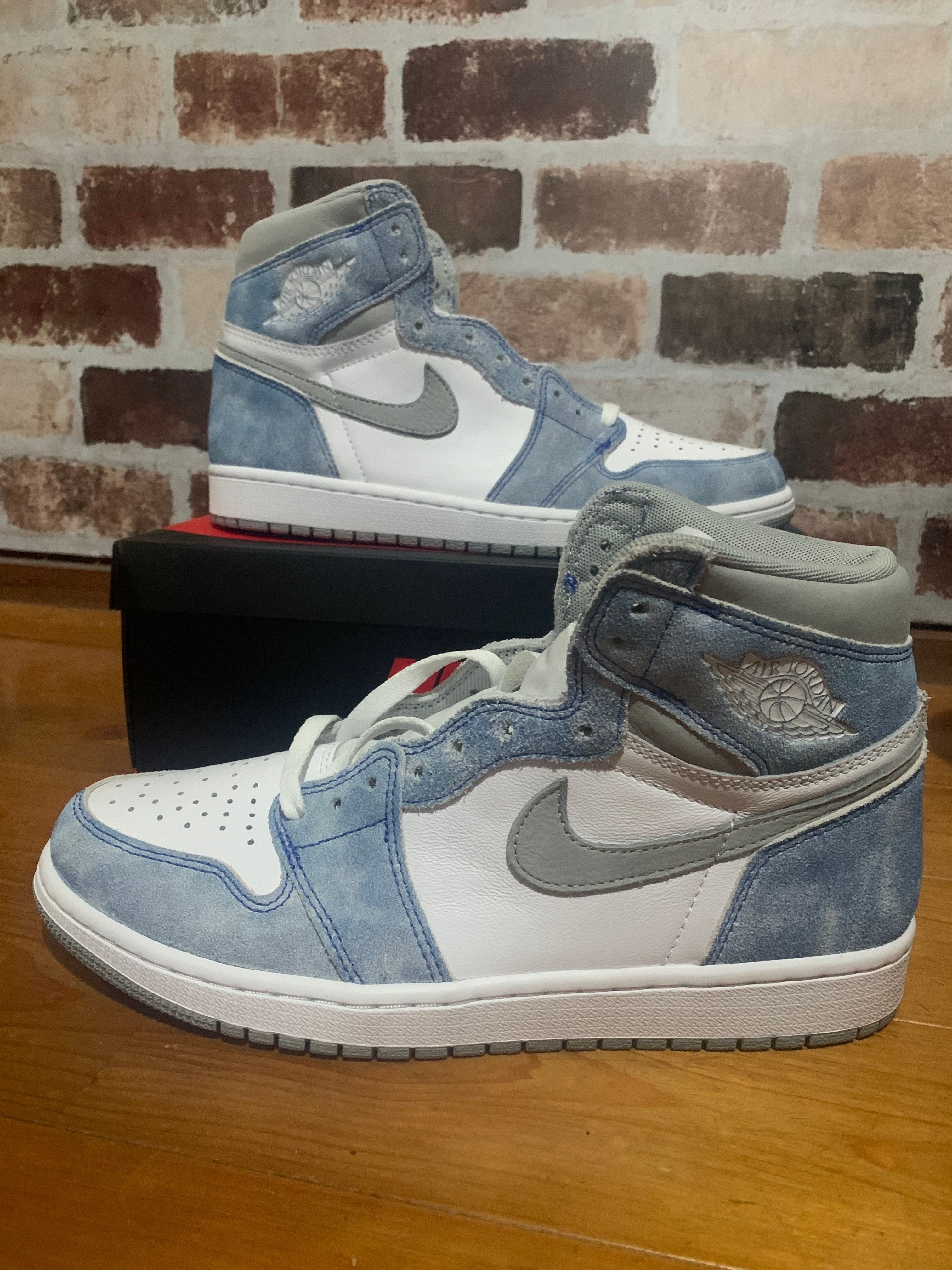 Nike Air Jordan 1 High OG "Hyper Royal"