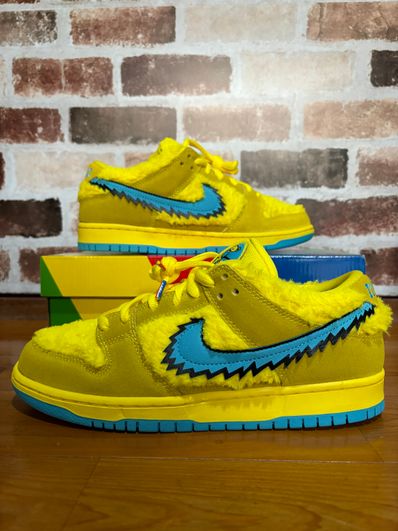 Grateful Dead × Nike SB Dunk Low "Yellow Bear"