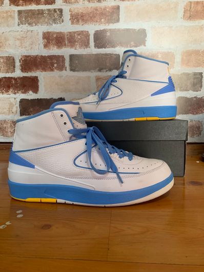 Nike Air Jordan 2 Retro Melo White/Varsity Maize/University Blue (2018)