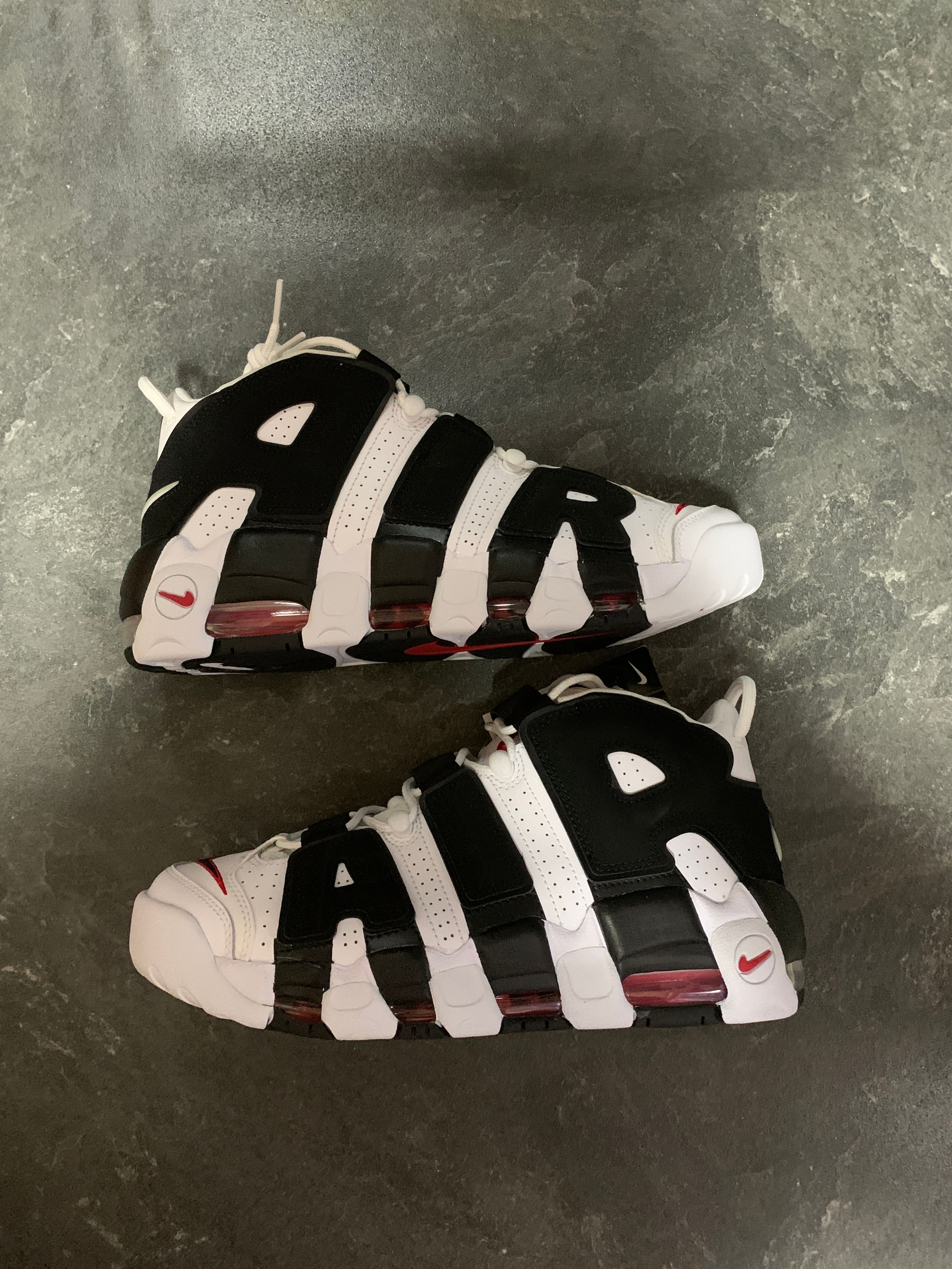 NIKE AIR MORE UPTEMPO "WHITE/BLACK/UNIVERSITY RED"(2020)