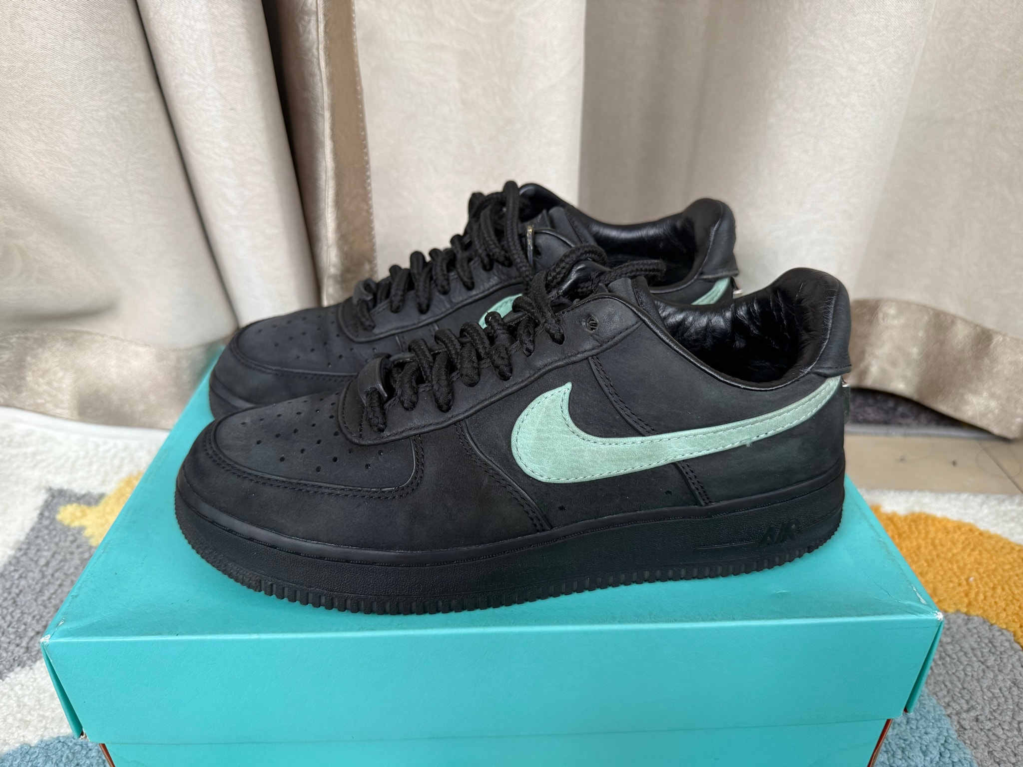 Tiffany & Co. × Nike Air Force 1 Low "1837"