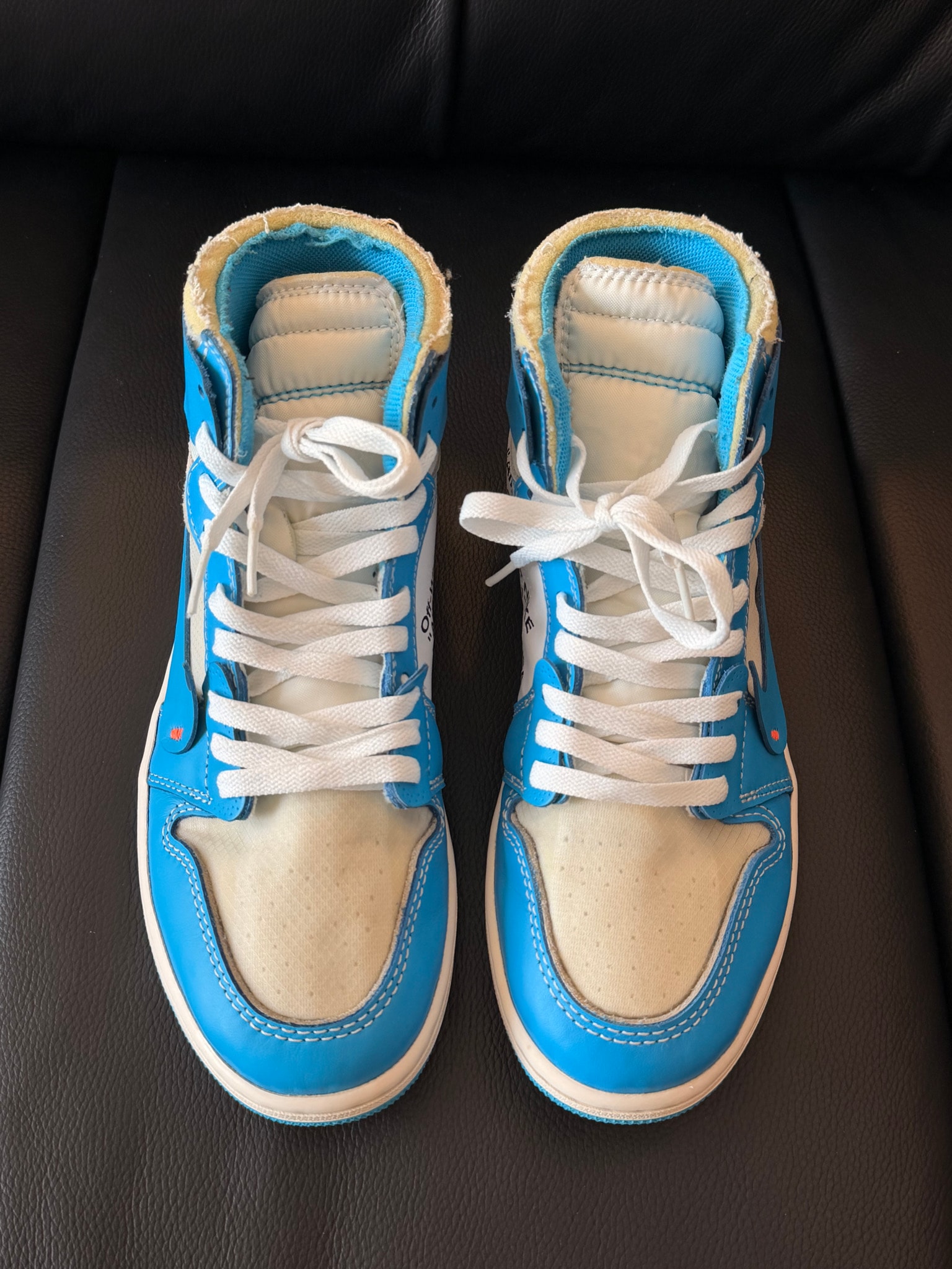Off-White × Nike Air Jordan 1 High UNC "White/Dark Powder Blue"
