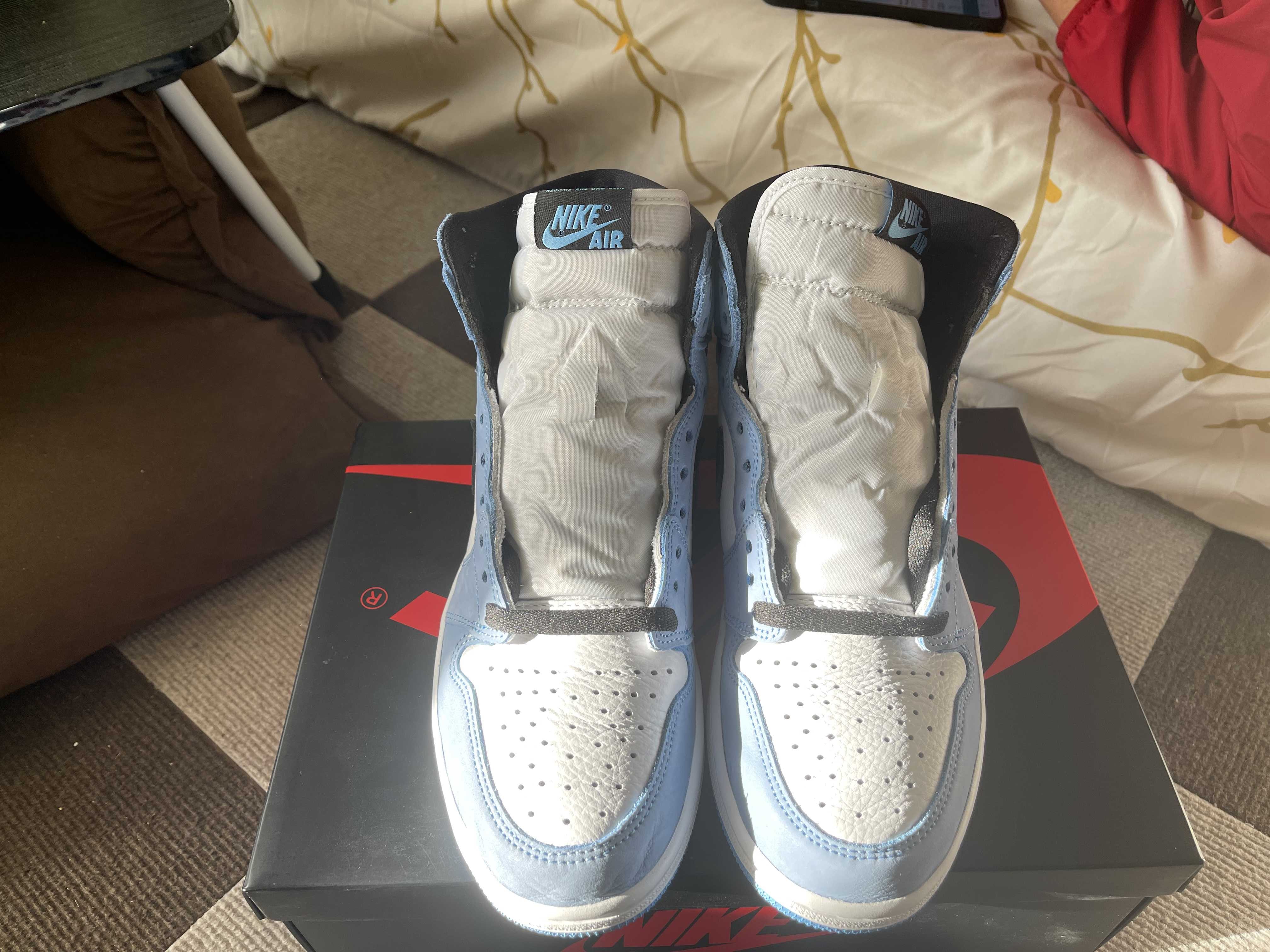 Nike Air Jordan 1 High OG "University Blue"