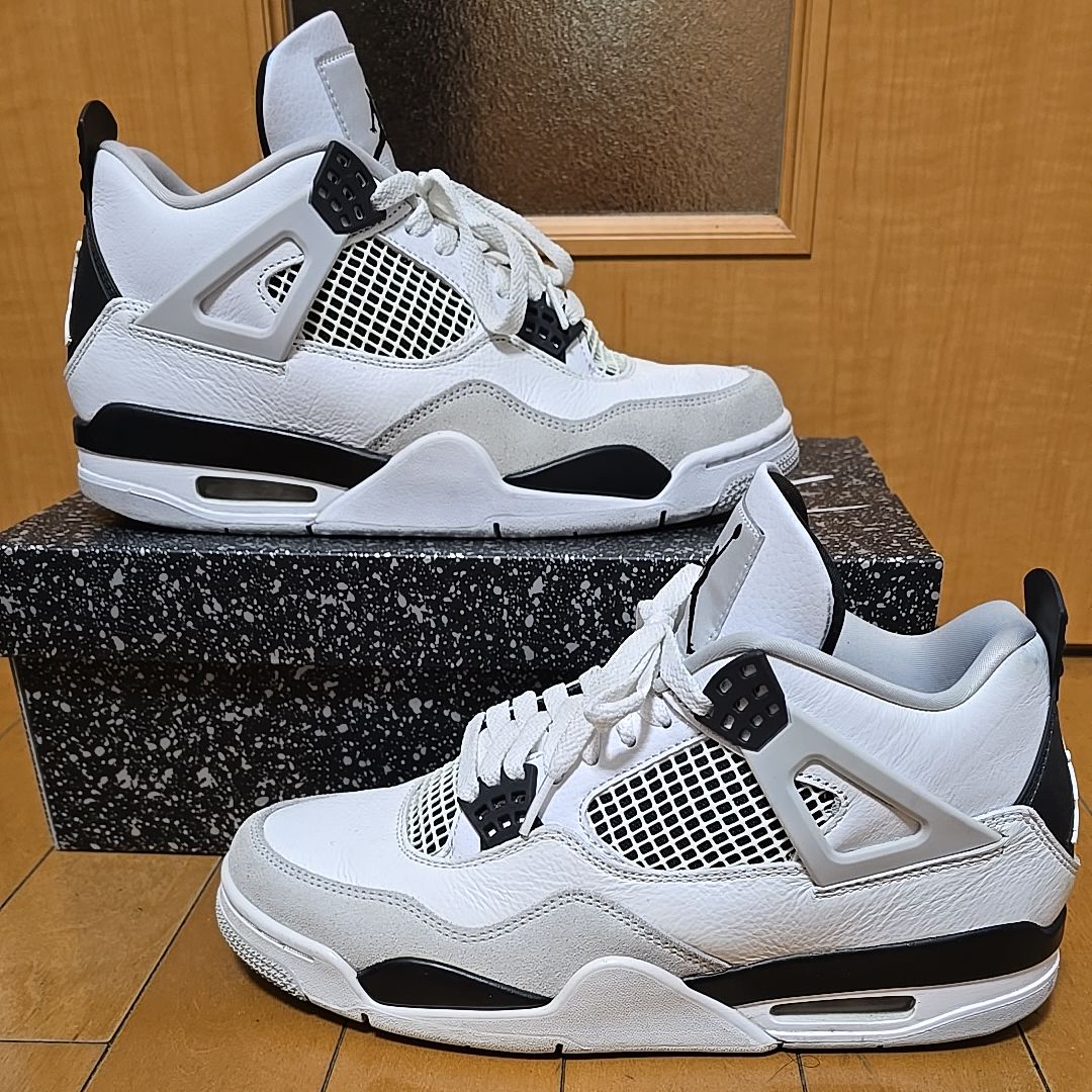 Nike Air Jordan 4 "Military Black"