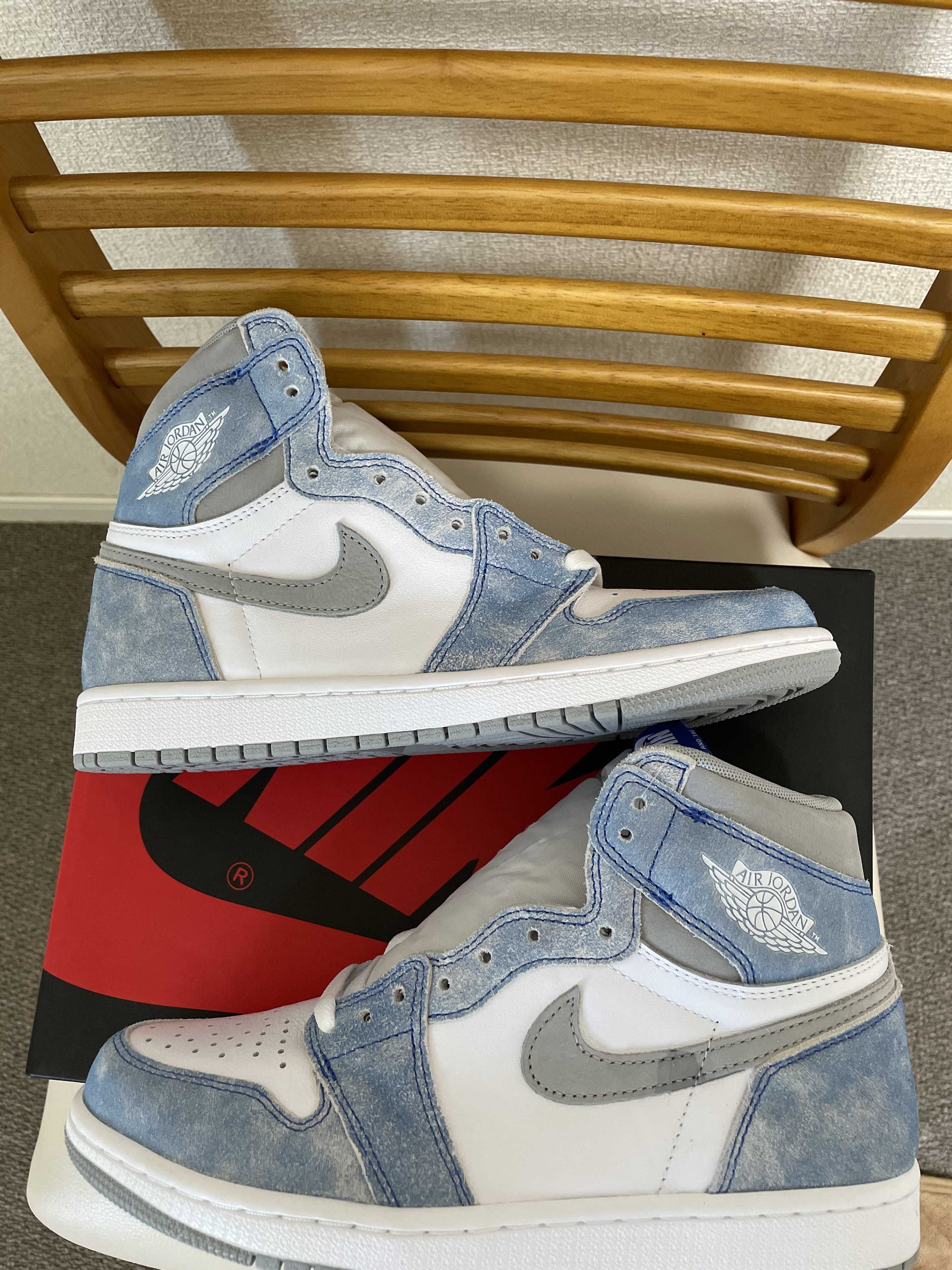 Nike Air Jordan 1 High OG "Hyper Royal"