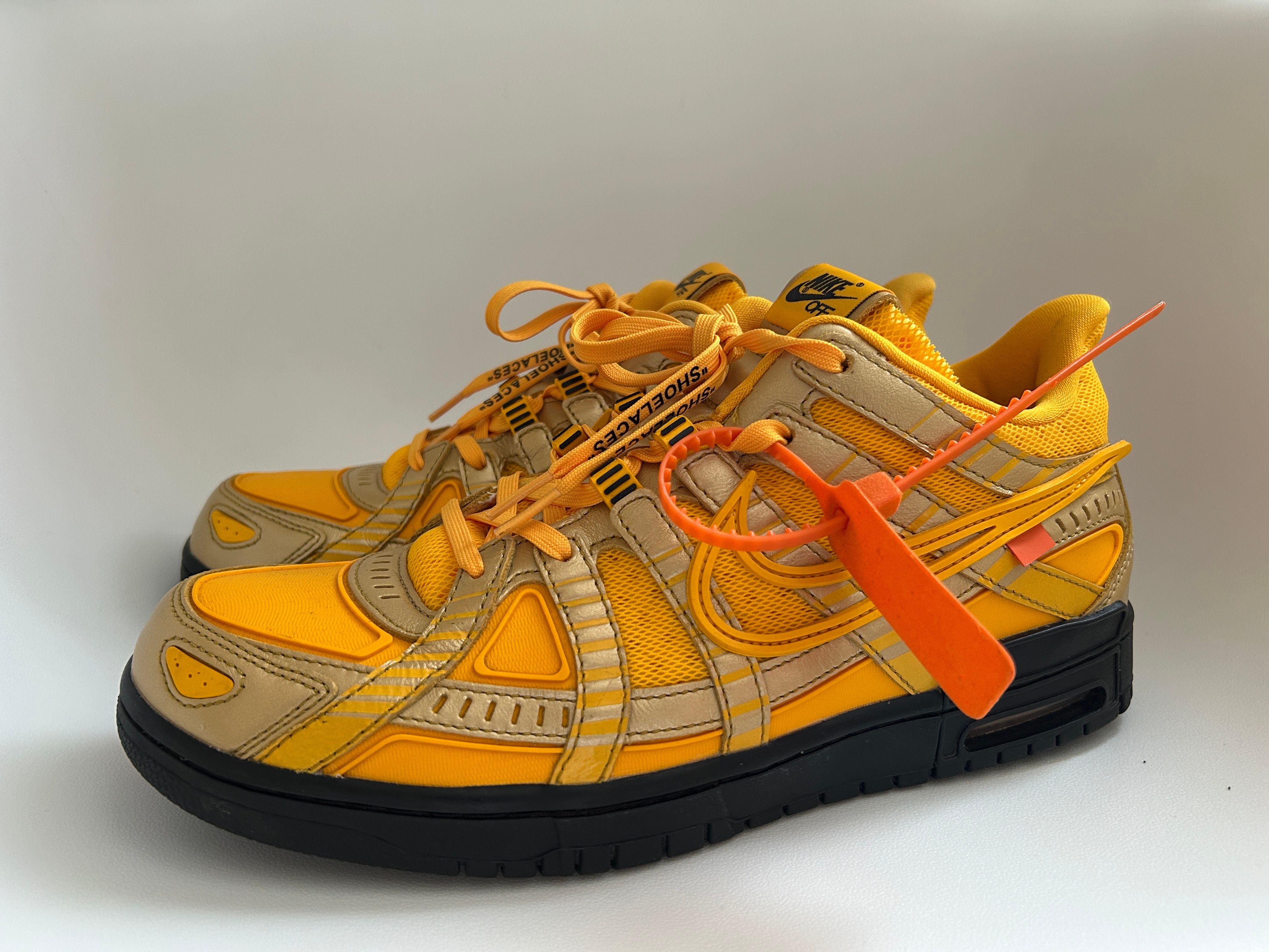 Off-White × Nike Air Rubber Dunk "University Gold"