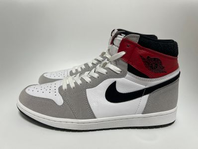 Nike Air Jordan 1 High OG "White/Black/Light Smoke Grey"