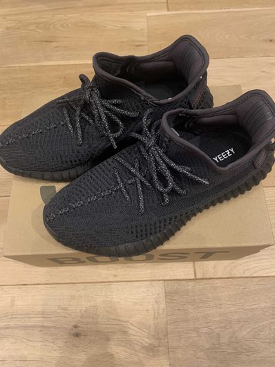 adidas YEEZY Boost 350 V2 "Black"