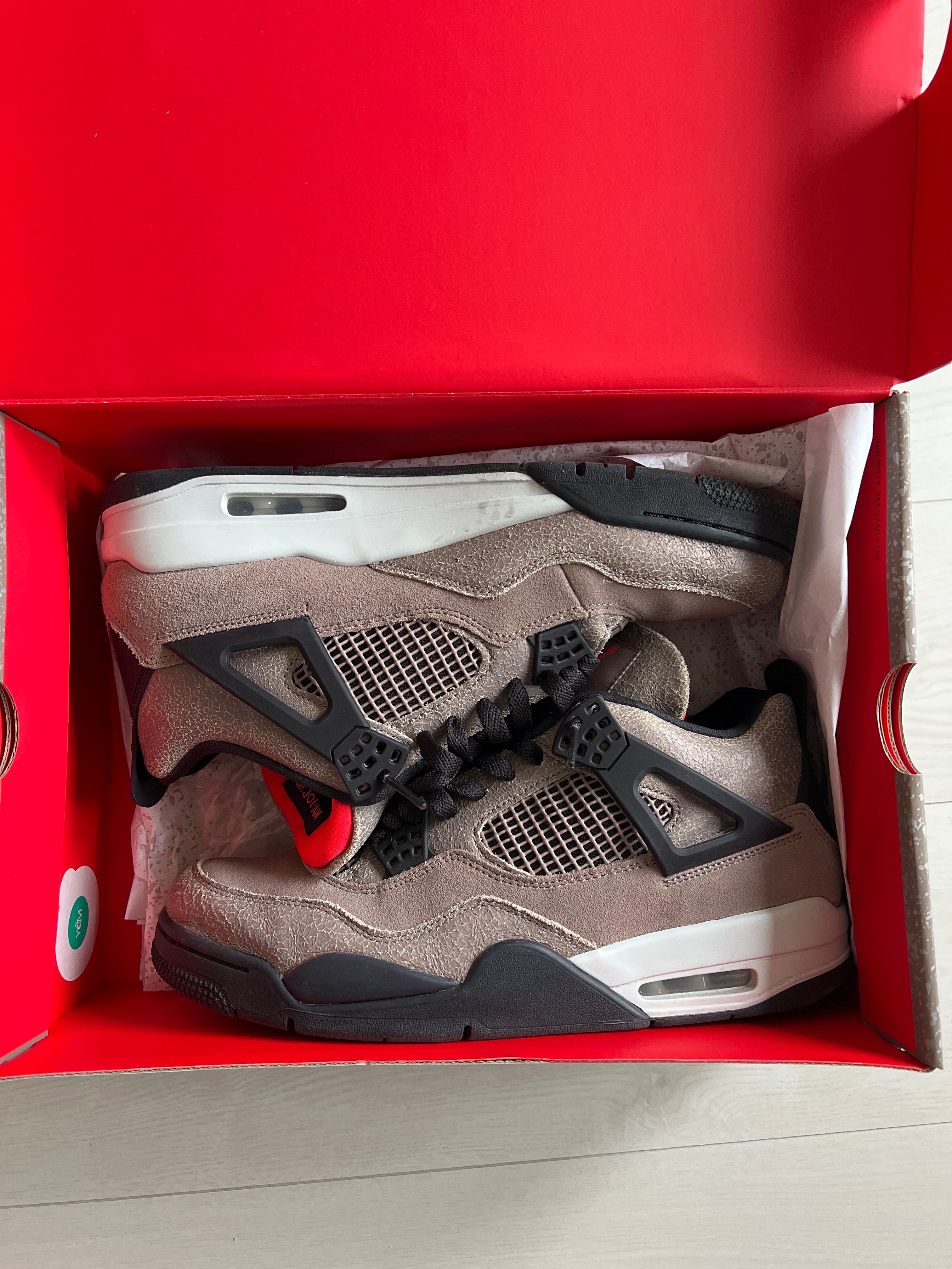 Nike Air Jordan 4 "Taupe Haze"   