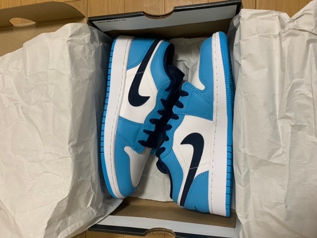 Nike GS Air Jordan 1 Low "University Blue"