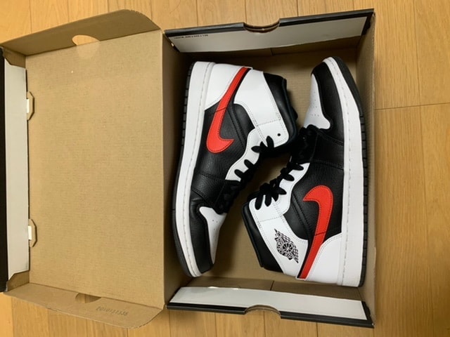 NIKE AIR JORDAN 1 MID "BLACK/CHILE RED/WHITE"