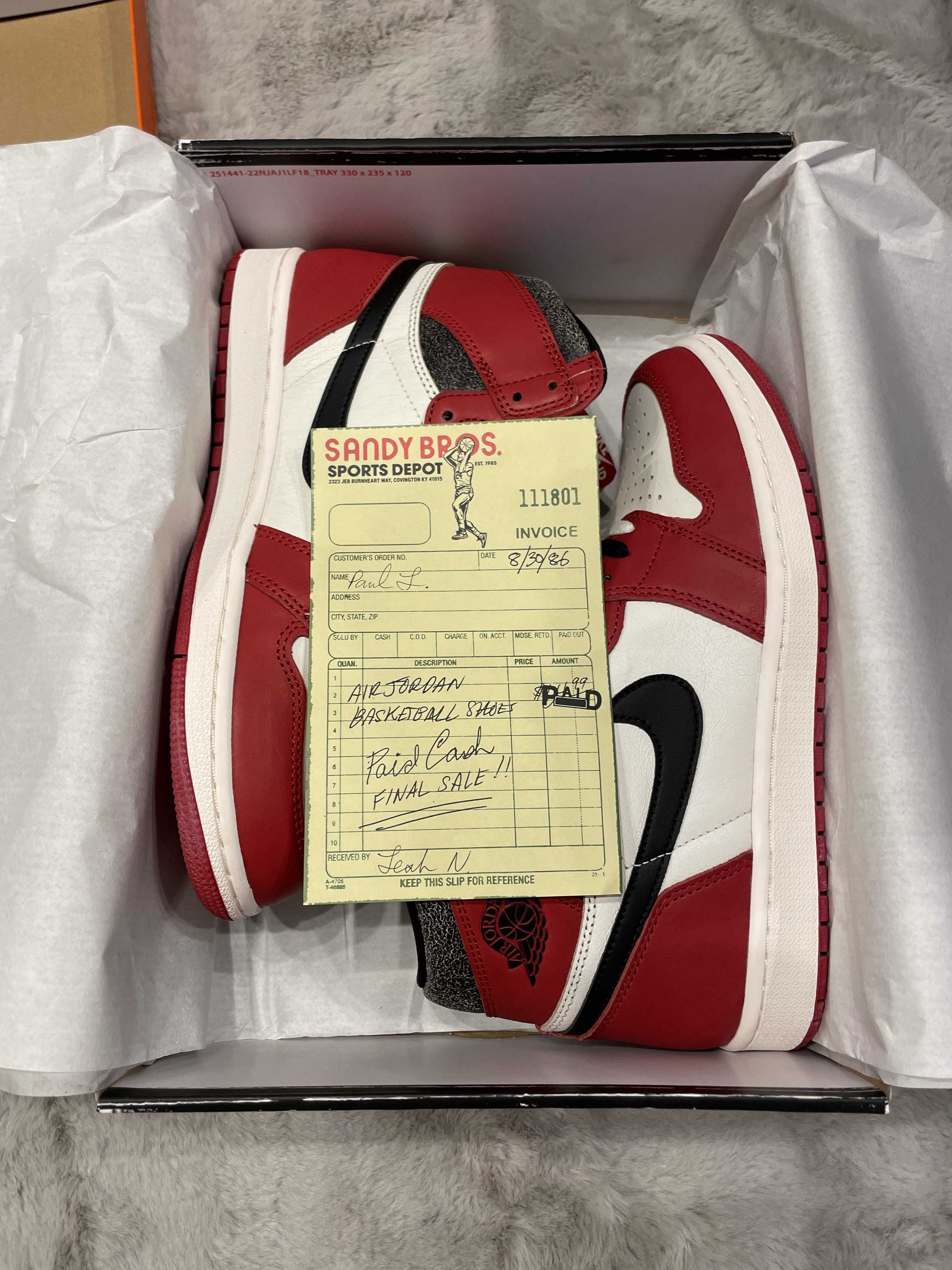 Nike Air Jordan 1 High OG "Lost & Found/Chicago"