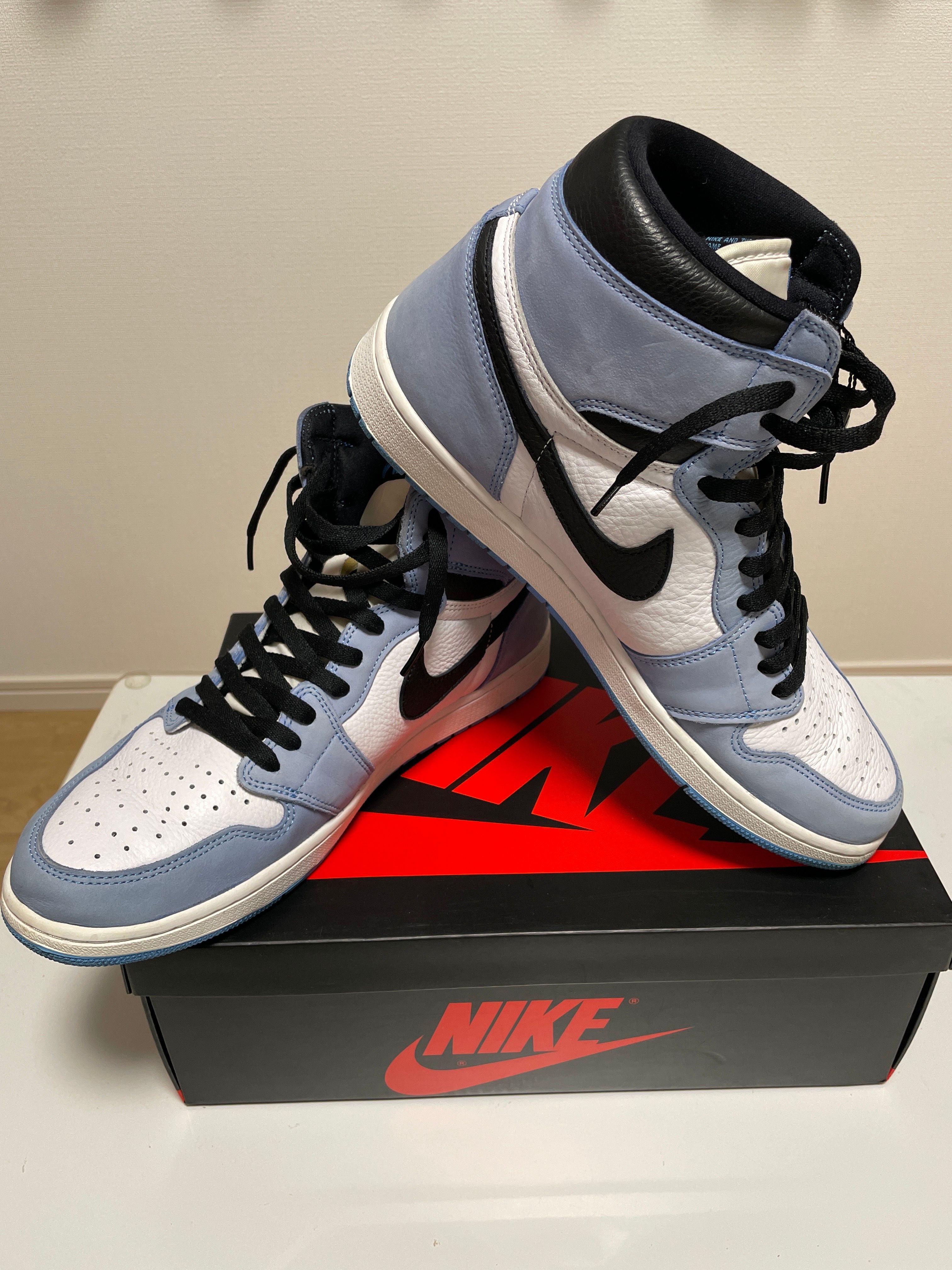 Nike Air Jordan 1 High OG "University Blue"