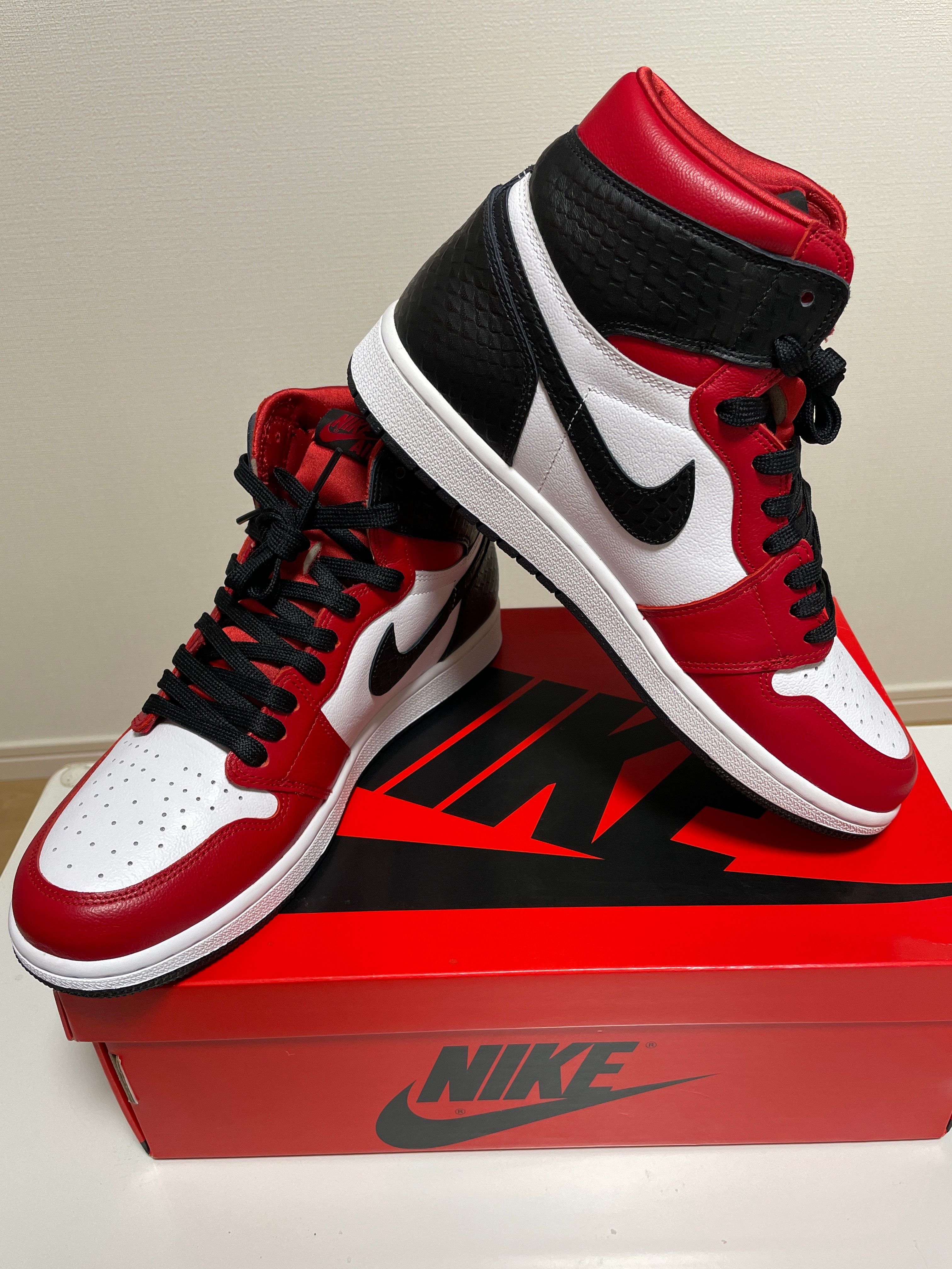 Nike Women's Air Jordan 1 High OG "Satin Red"