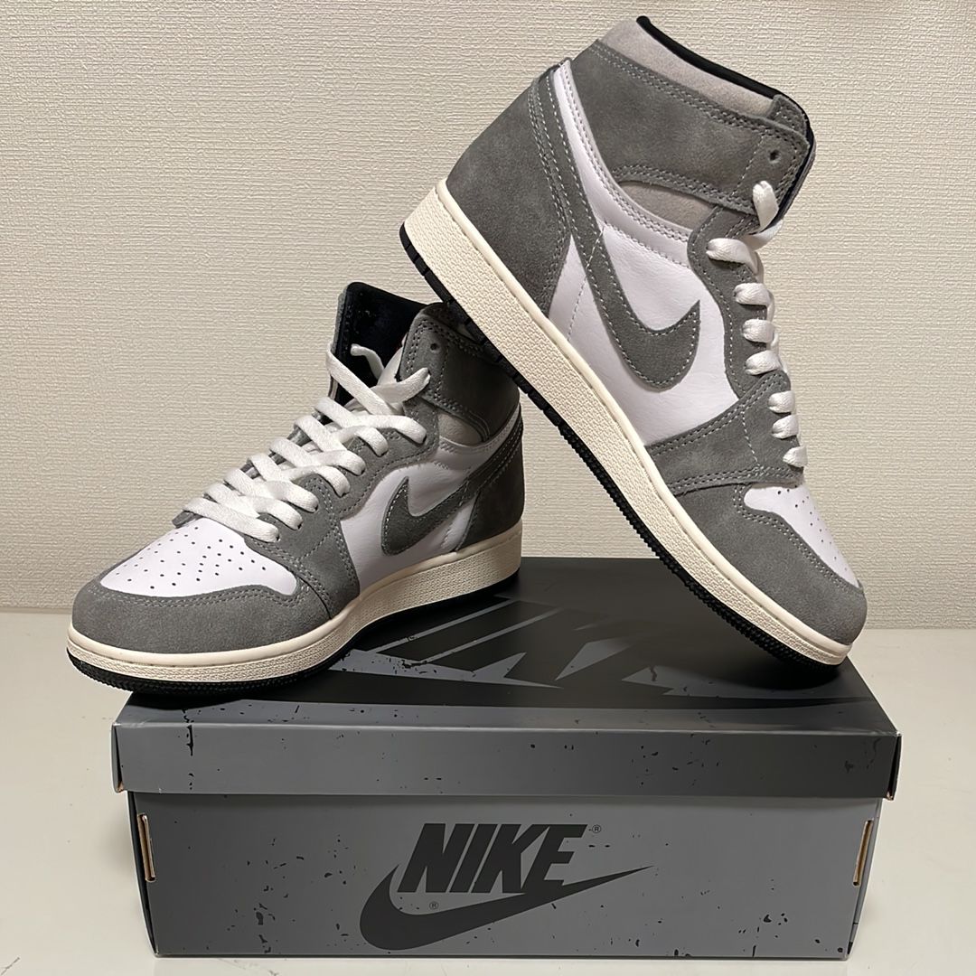 Nike GS Air Jordan 1 Retro High OG "Black and Smoke Grey"